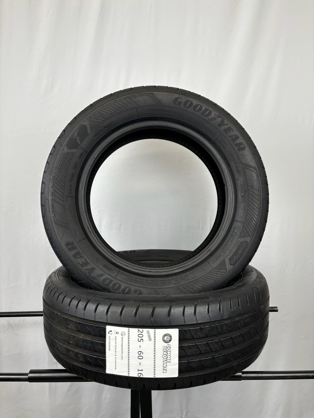 205/60 R16 96V Good Year Efficient Grip Estive