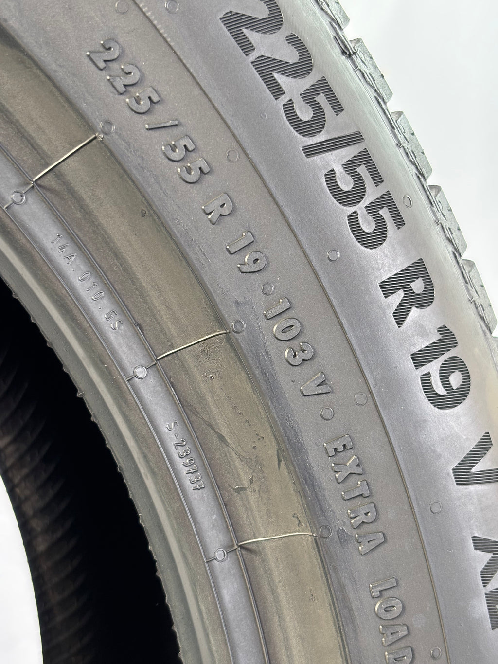 225/55 R19 103V XL Continental WinterContact