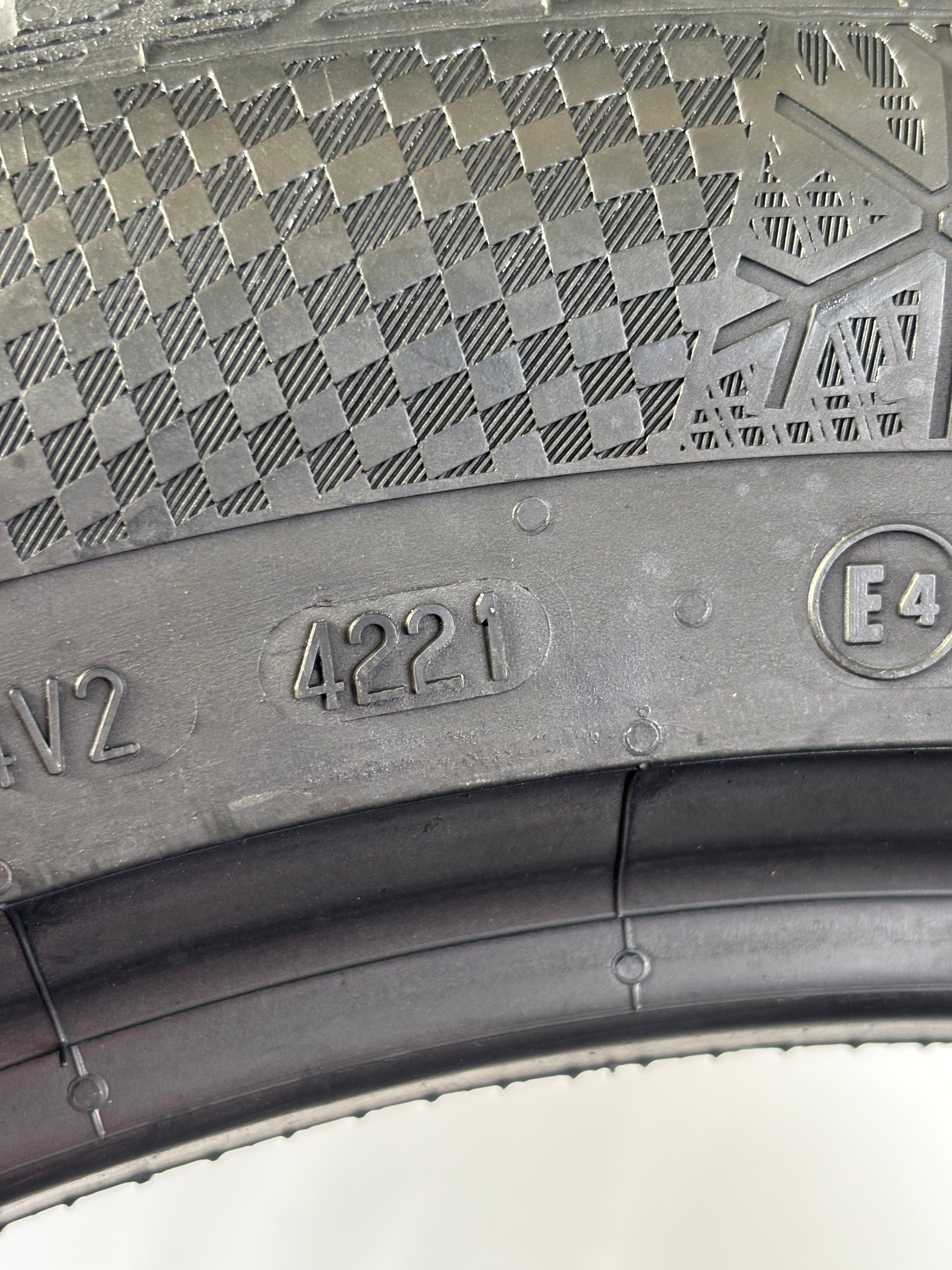 225/55 R19 103V XL Continental WinterContact