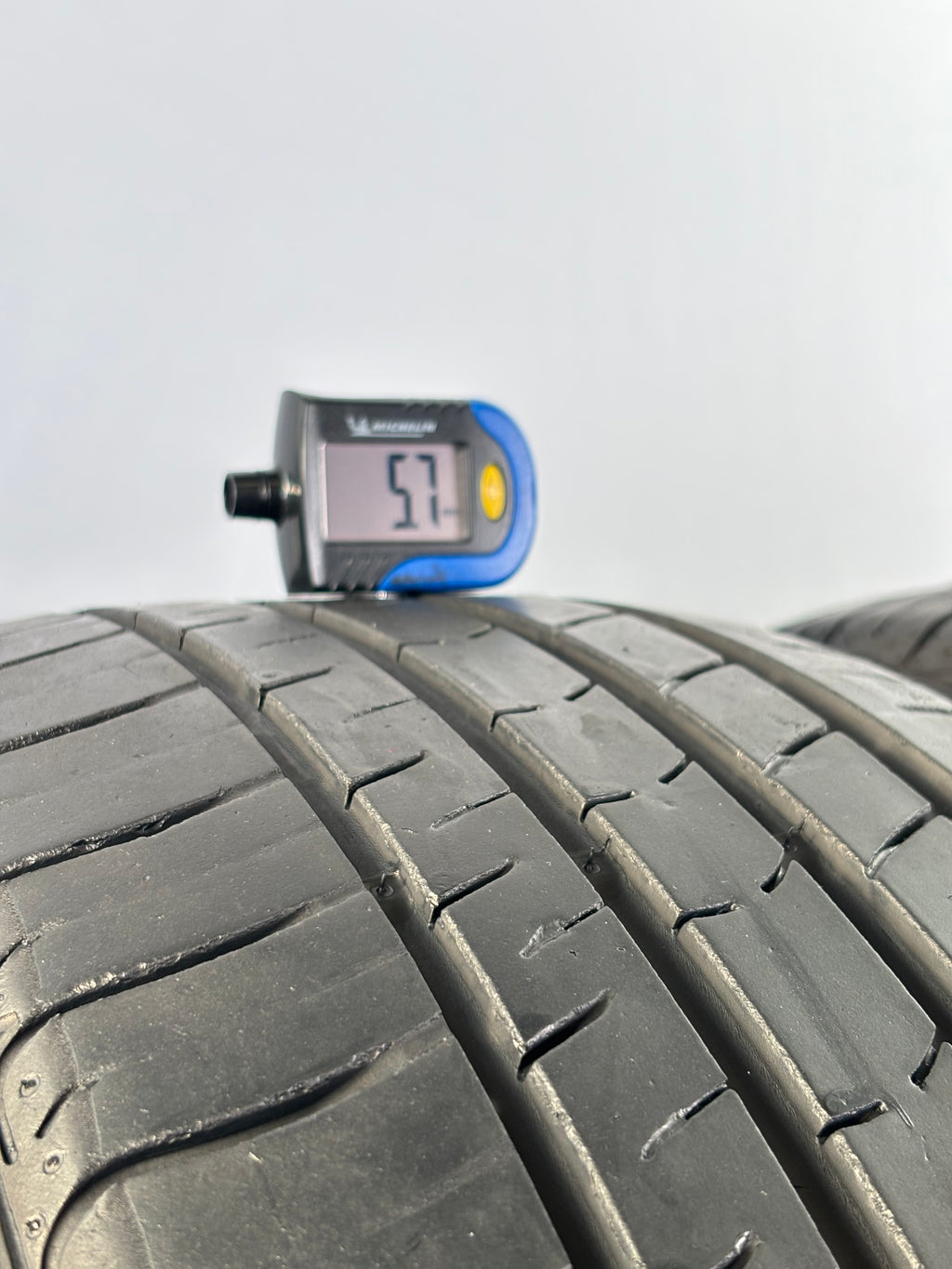 235/50 R18 101V XL Nexen Nfera Ru1
