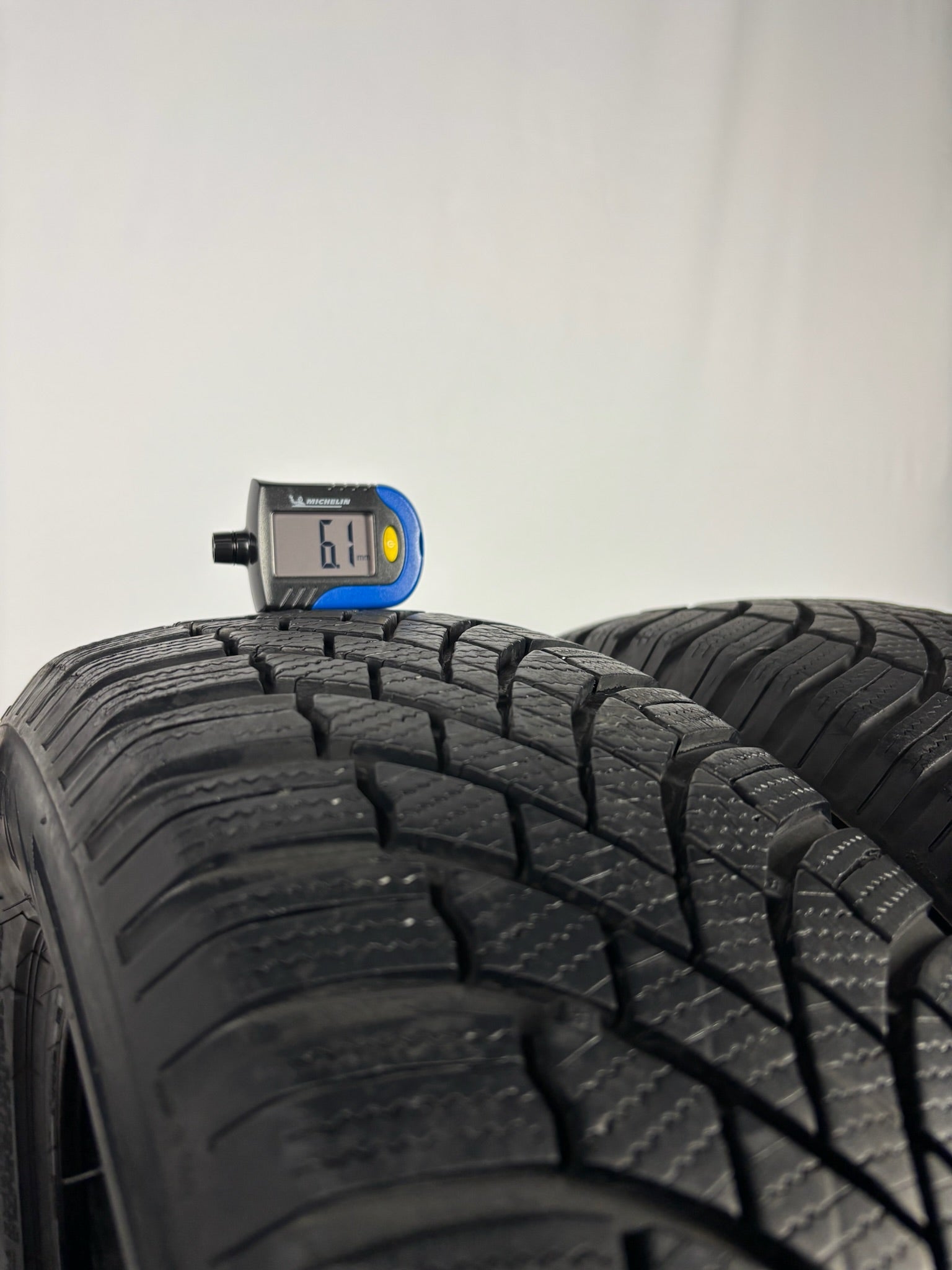 185/65 R15 92T Bridgestone Blizzak Lm005 M+S