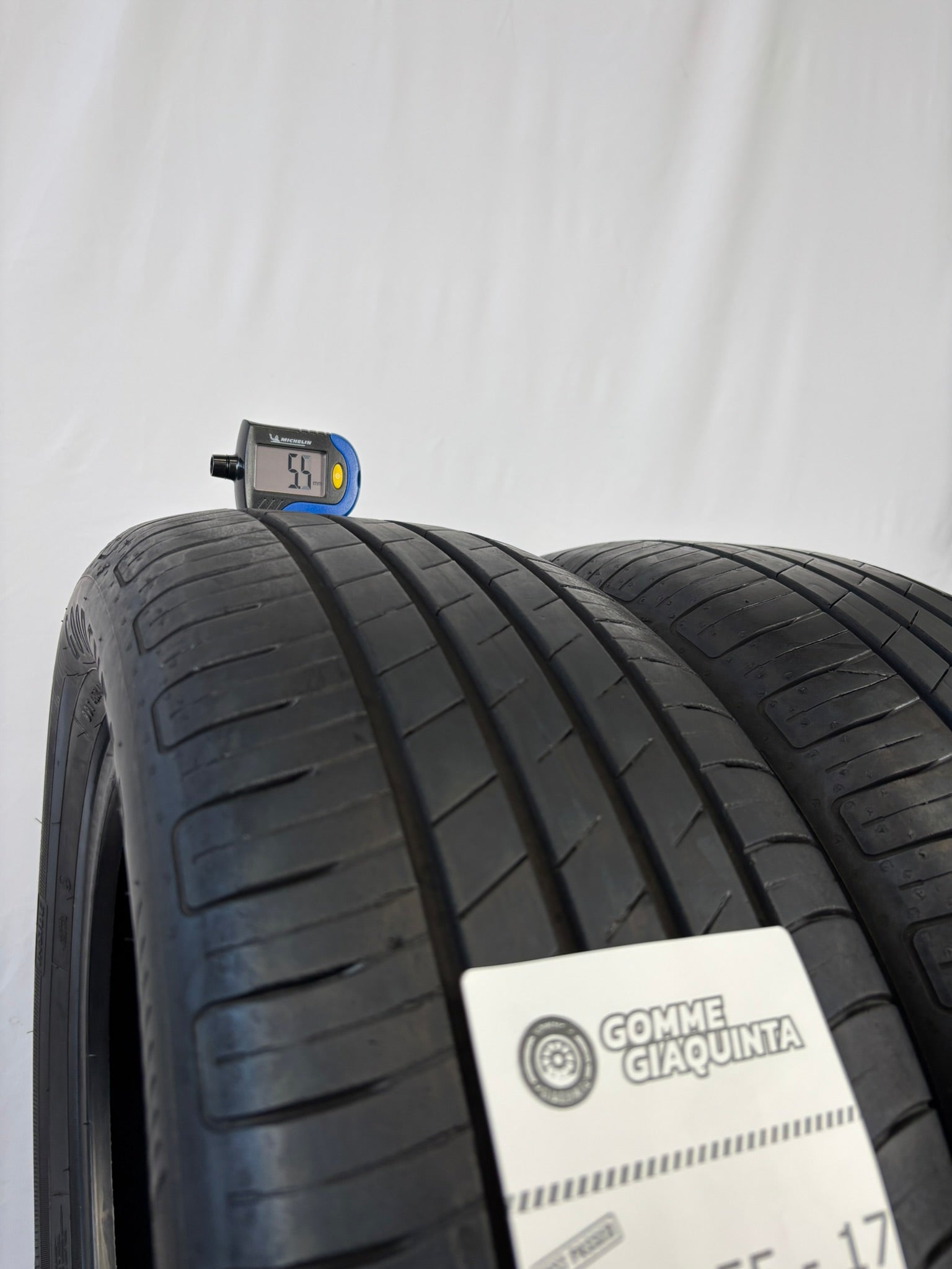 215/55 R17 98W Good Year Efficient Grip