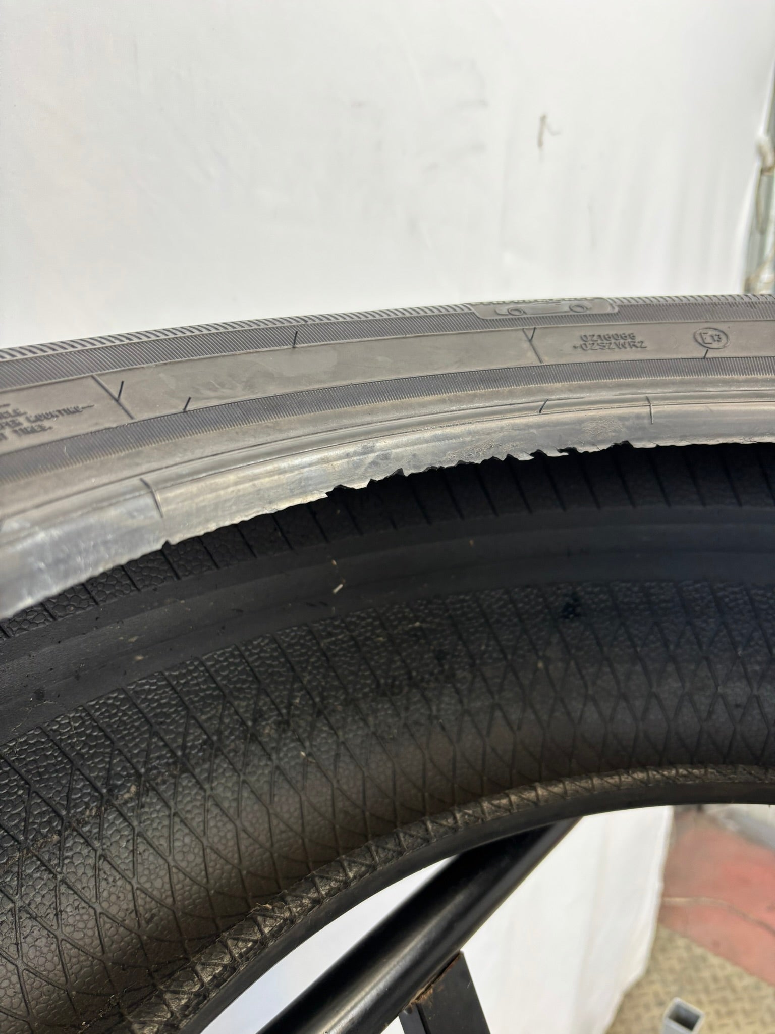 215/55 R17 98W Good Year Efficient Grip