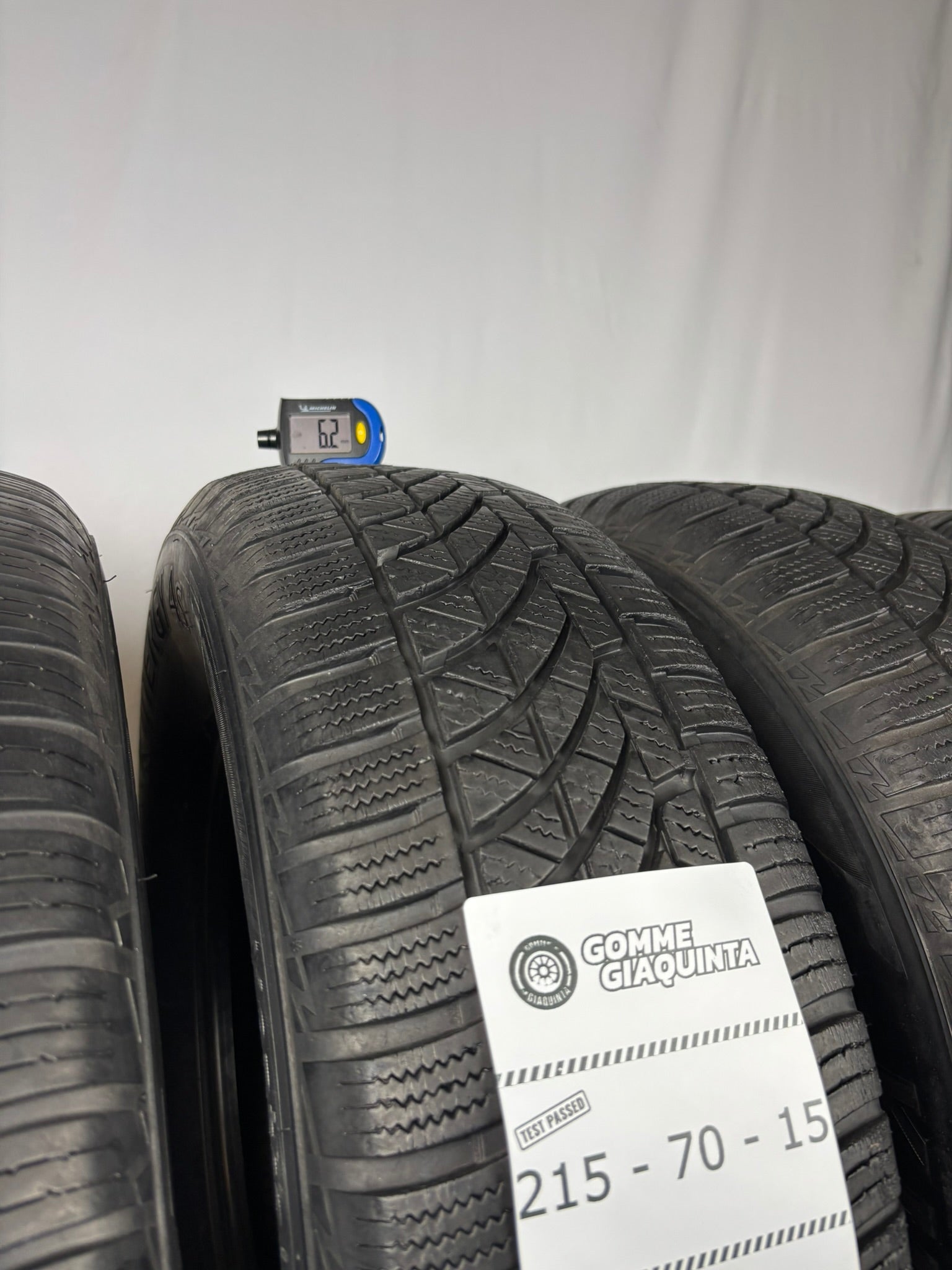 215/70 R15 98T Hankook Kinergy 4Stagioni