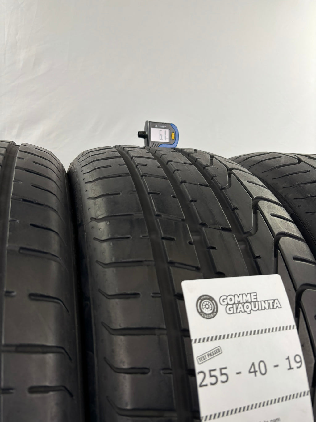 255/40 R19 100Y Pirelli Pzero