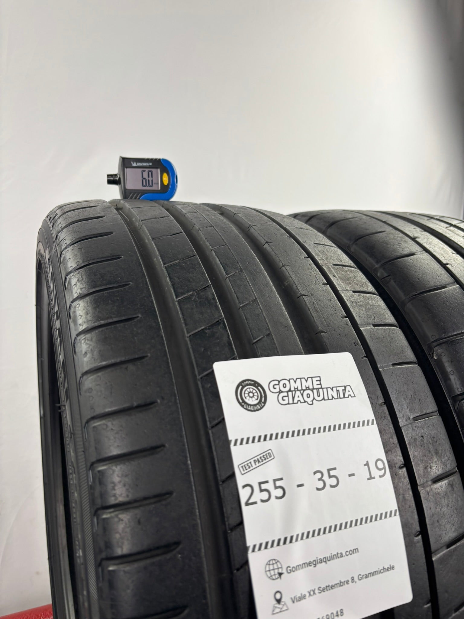 255/35 R19 96Y Yokohama Advan Sport
