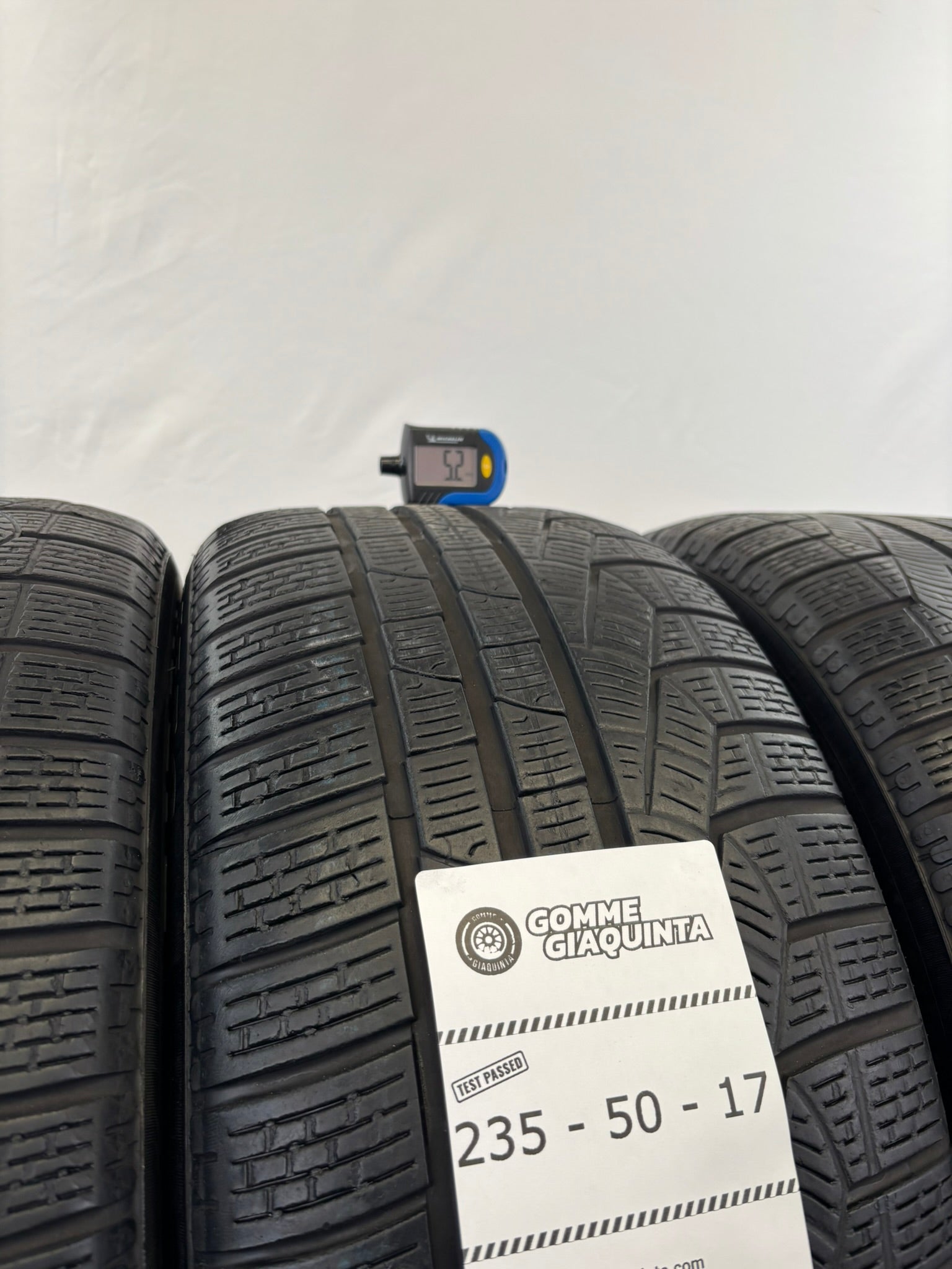 235/50 R17 96V Pirelli Sottozero M+S Mo