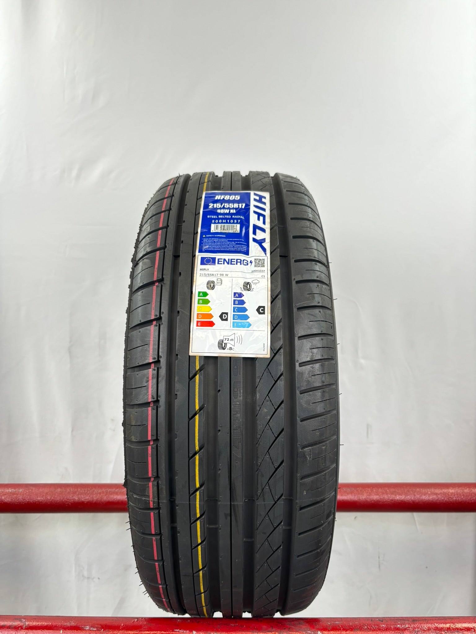 215/55 R17 98W XL Hifly HF 805