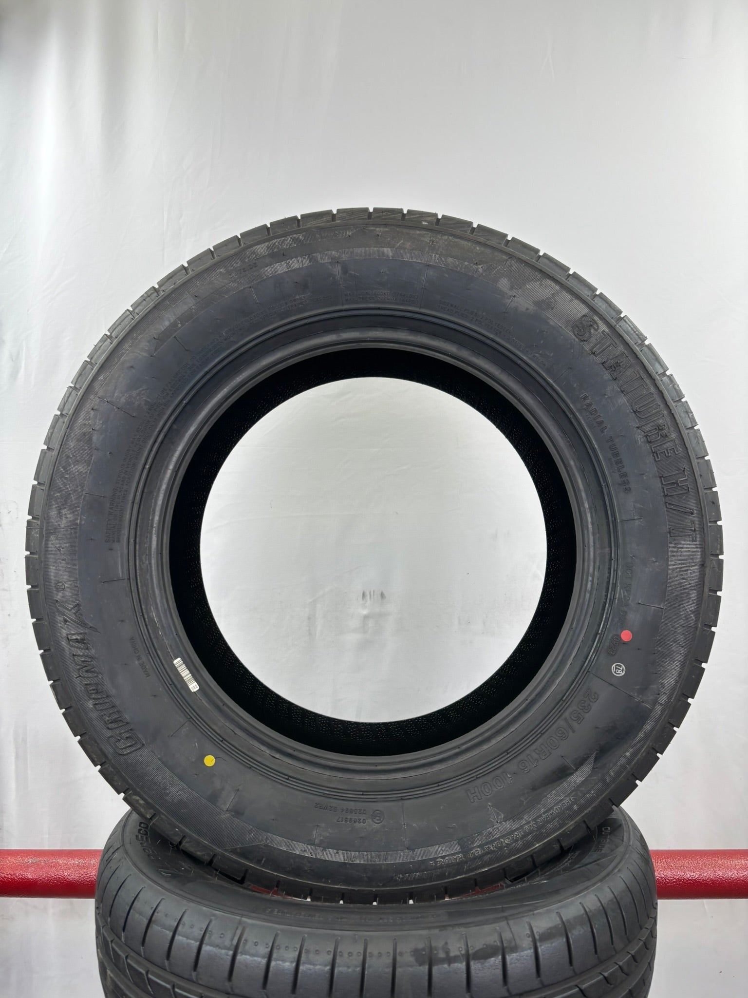 235/60 R16 100H Gripmax Stature H/T