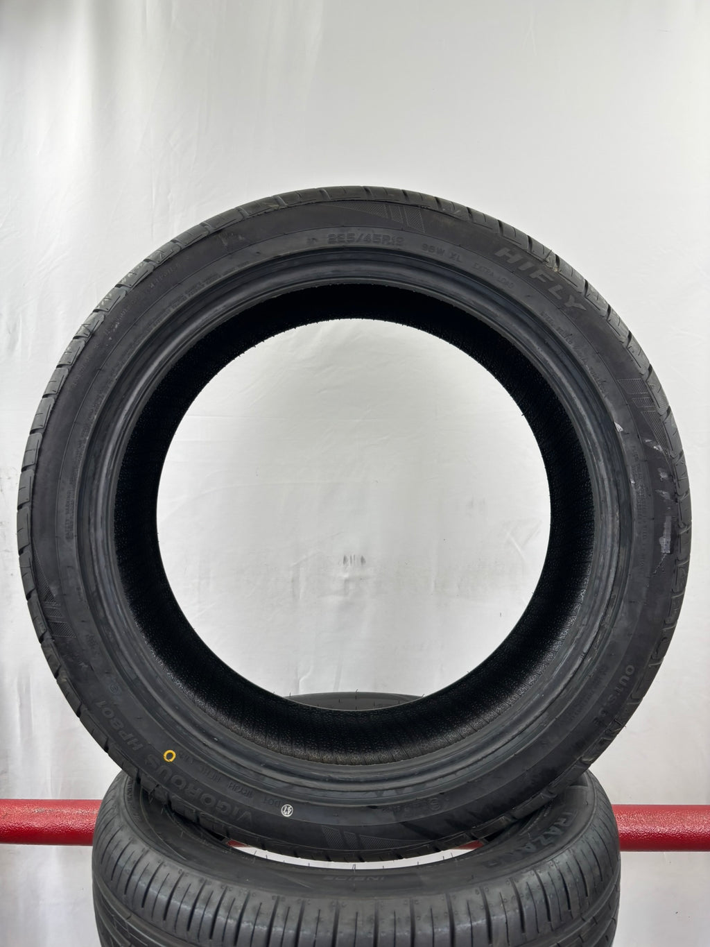 225/45 R19 96W XL Hifly Vigorous Hp 801