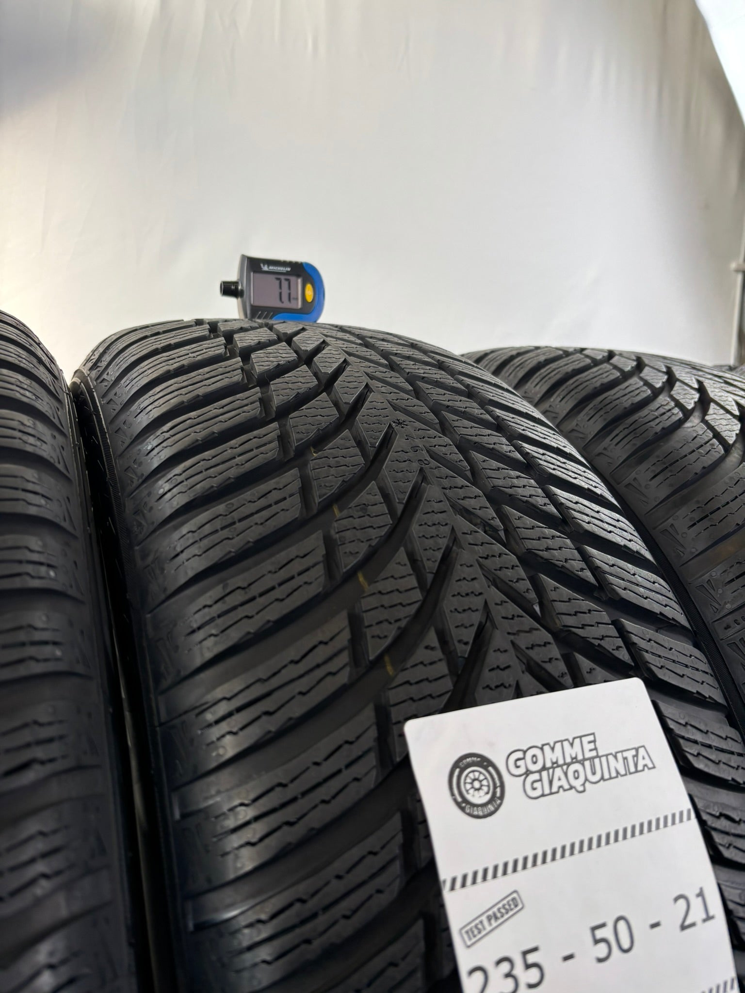 235/50 R21 104W XL Nokian Tires Snowproof 2 Suv