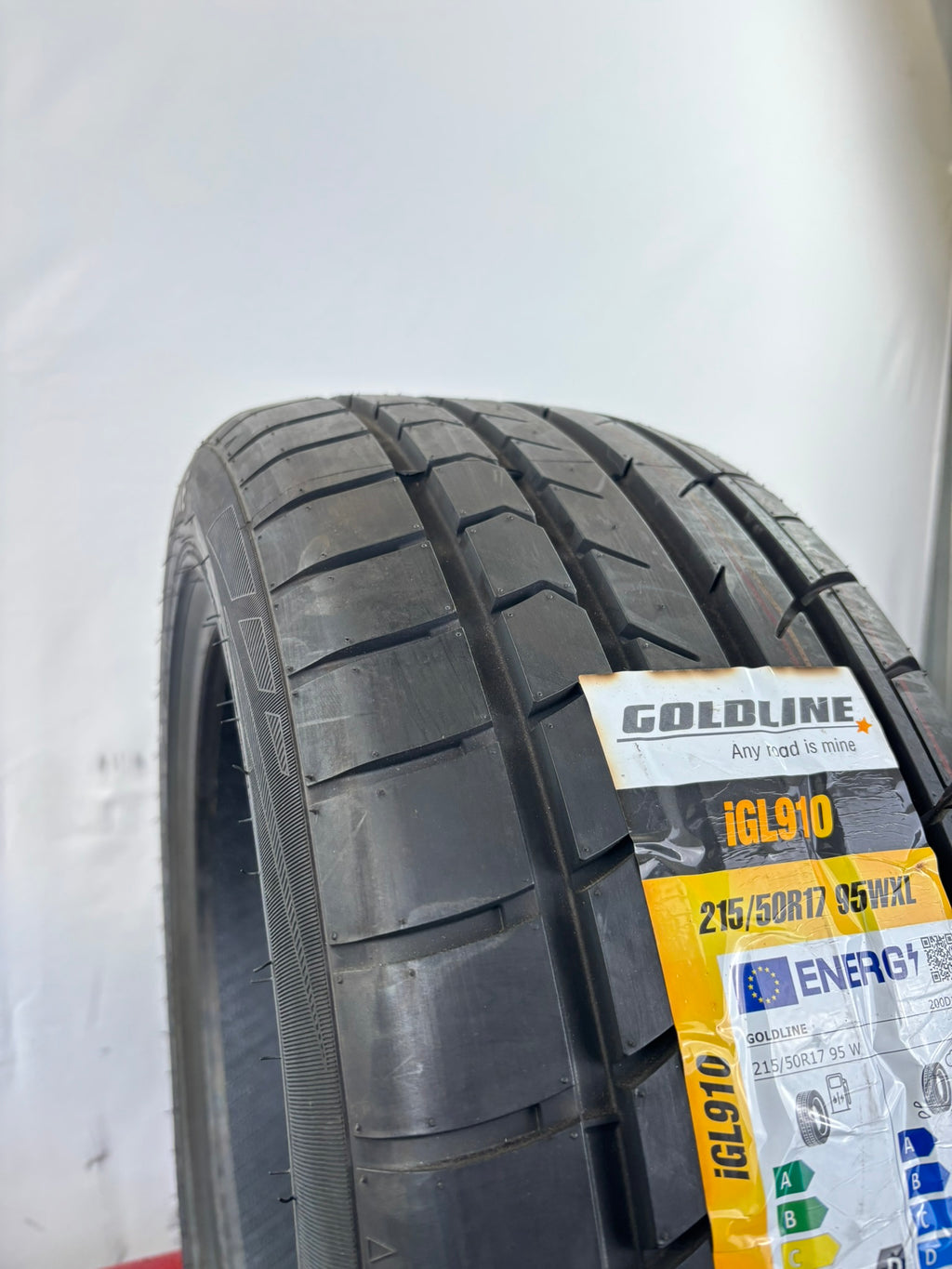 215/50 R17 95W XL Goldline Igl 910