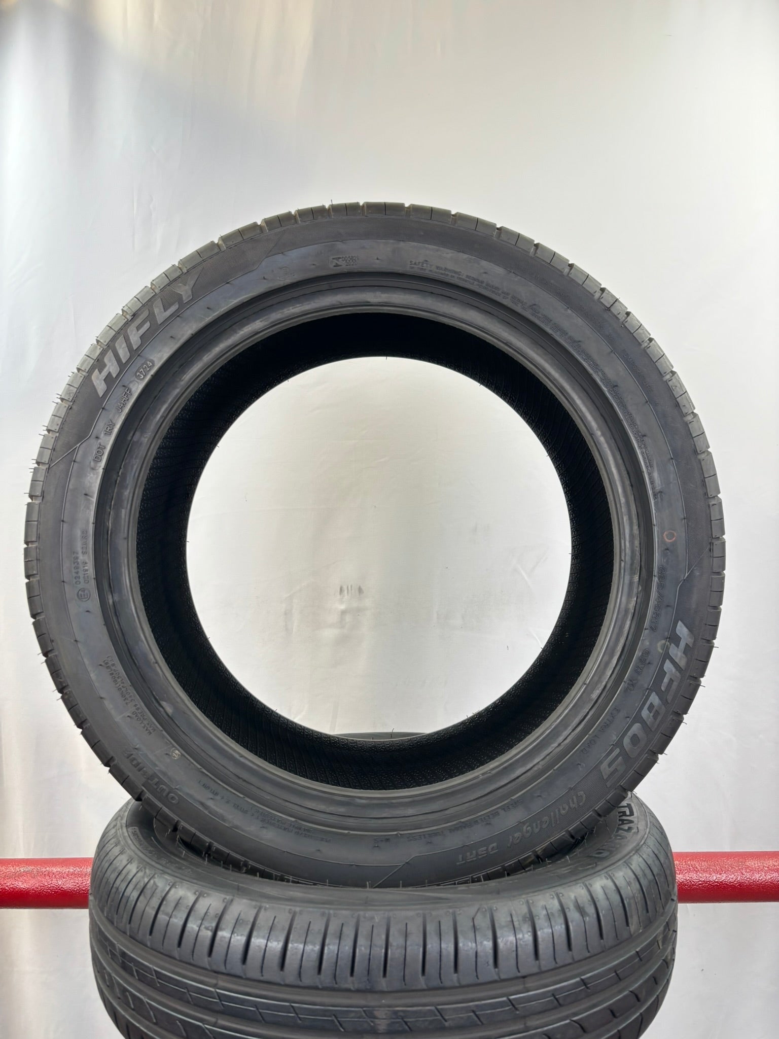 235/45 R17 97W XL Hifly HF805