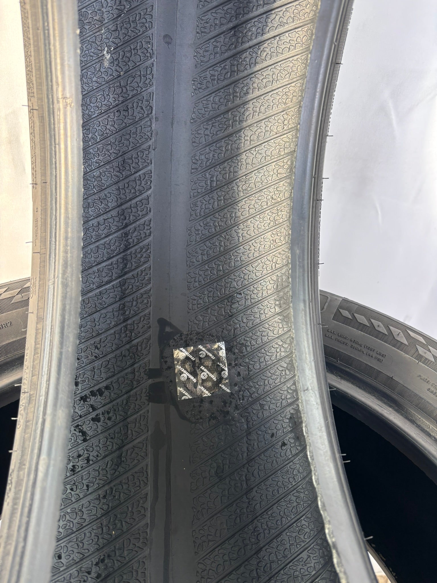 205/60 R16 92V Maximum DH01 M+S
