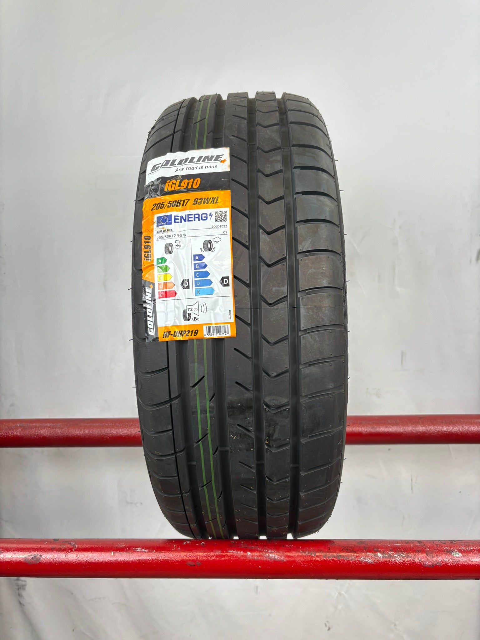 205/50 R17 93W XL Goldline Igl910