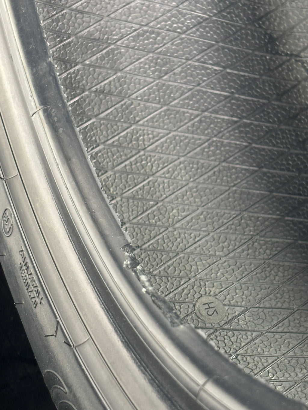 245/45 R18 100Y Fulda