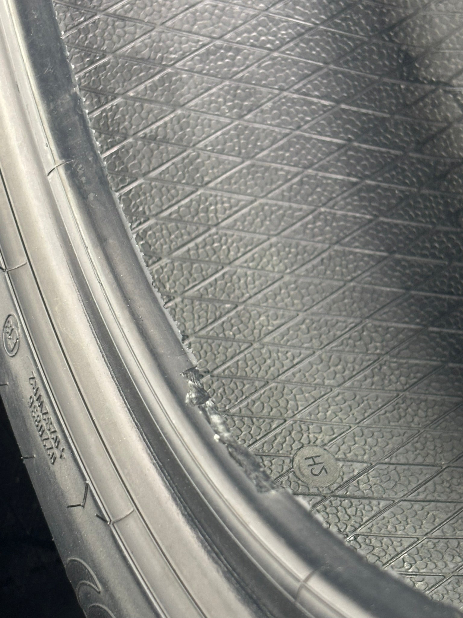 245/45 R18 100Y Fulda