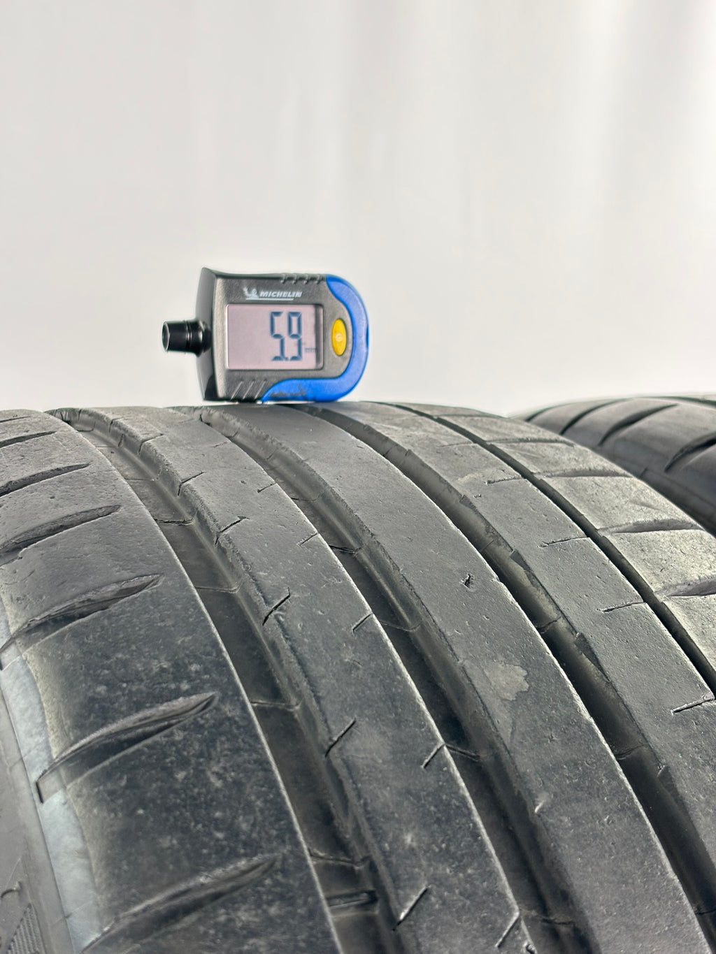 235/35 ZR19 91Y XL Michelin Pilot Sport4