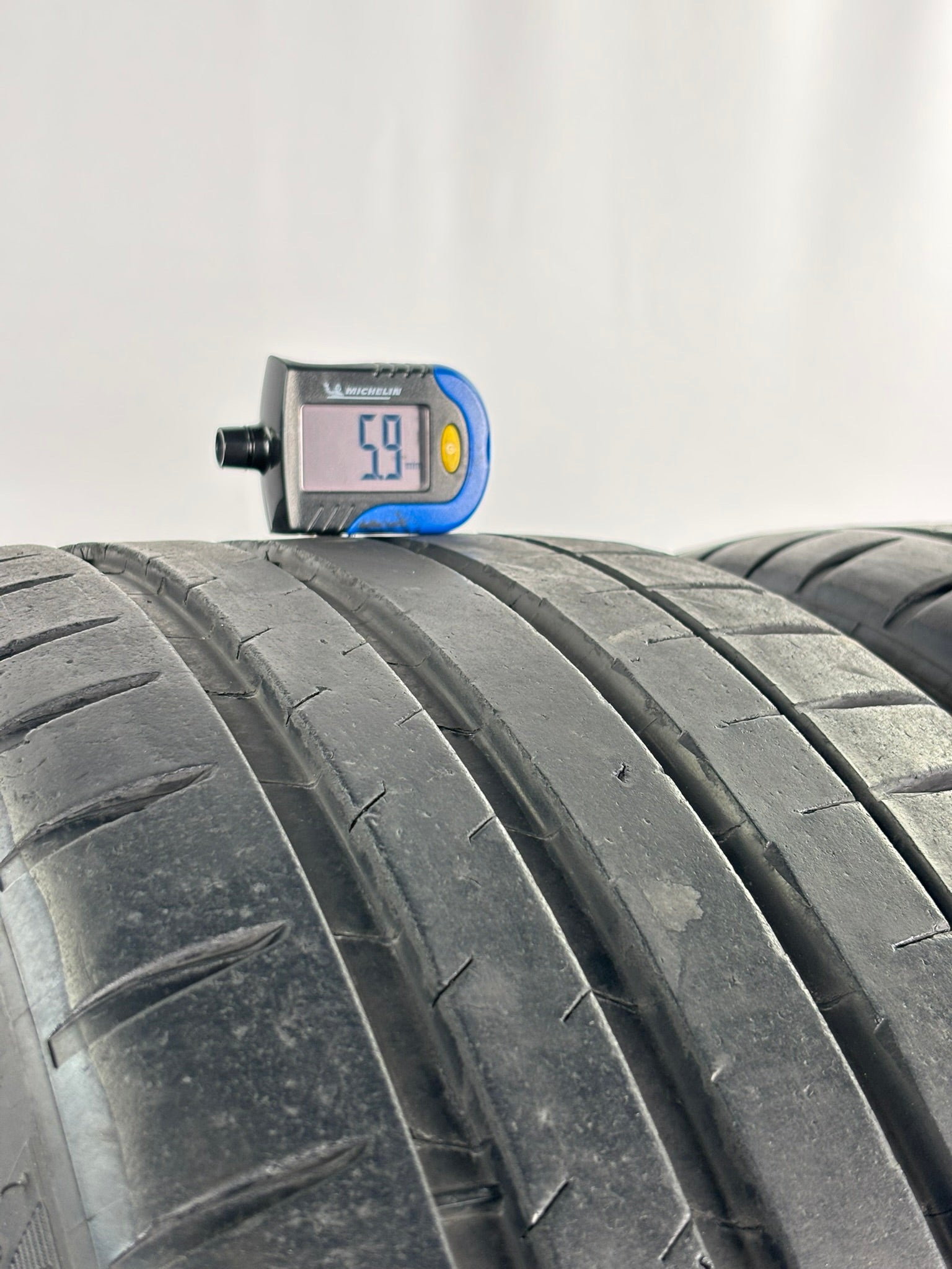 235/35 ZR19 91Y XL Michelin Pilot Sport4