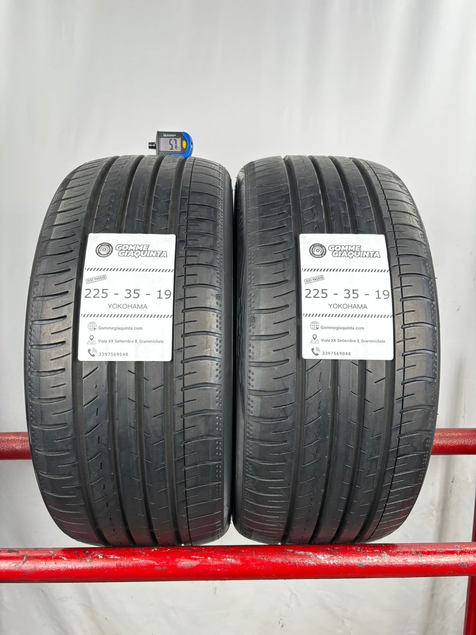 225/35 R19 88W XL Yokohama Ae51