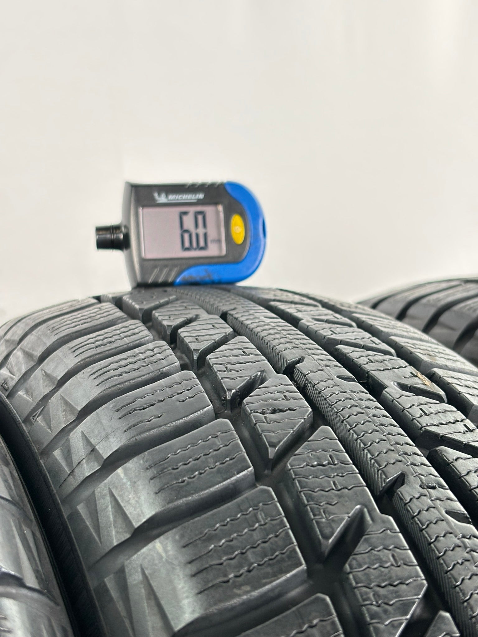 165/60 R15 77T Yokohama M+S