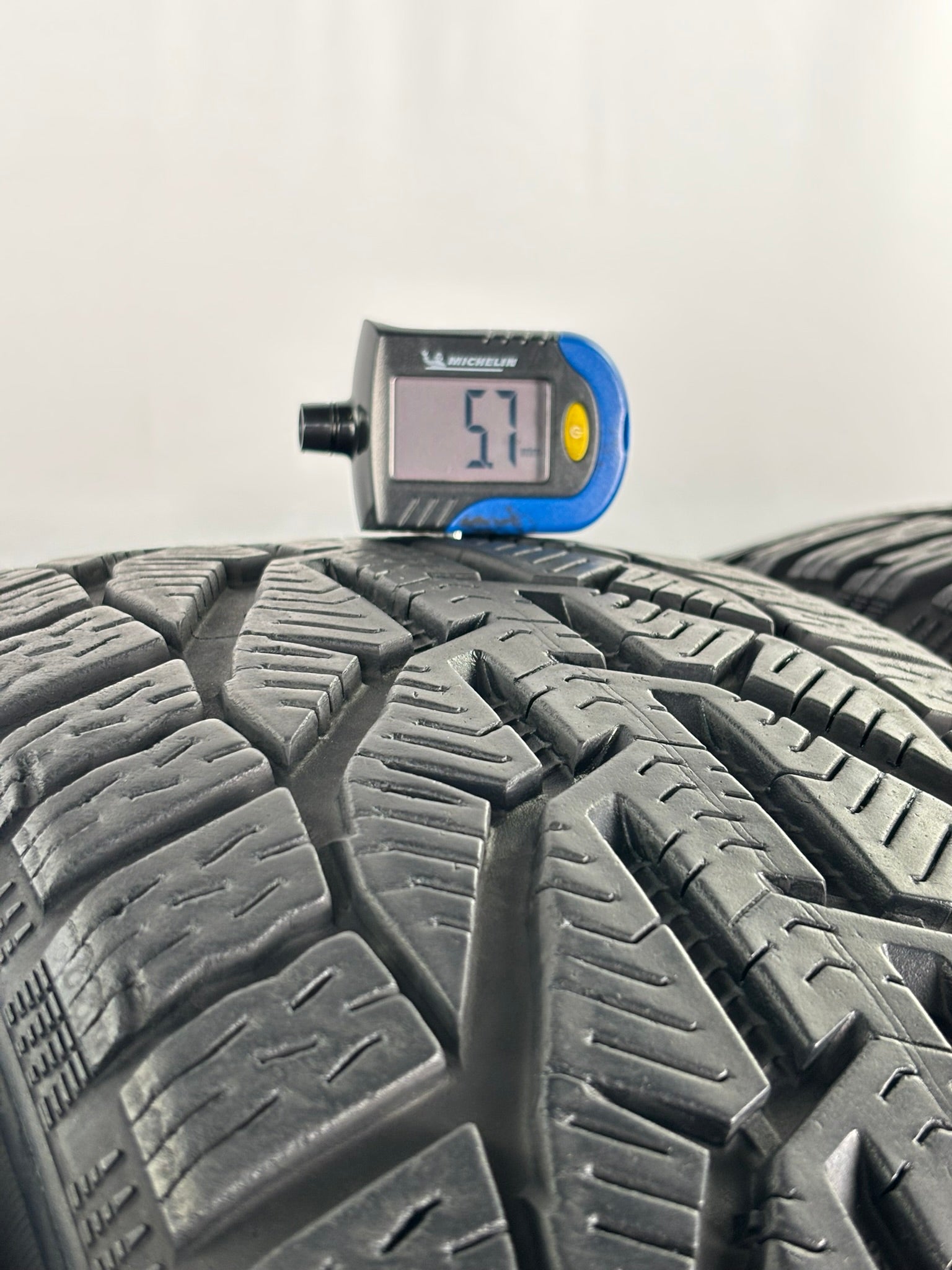 215/50 R17 95V Riken Snow M+S