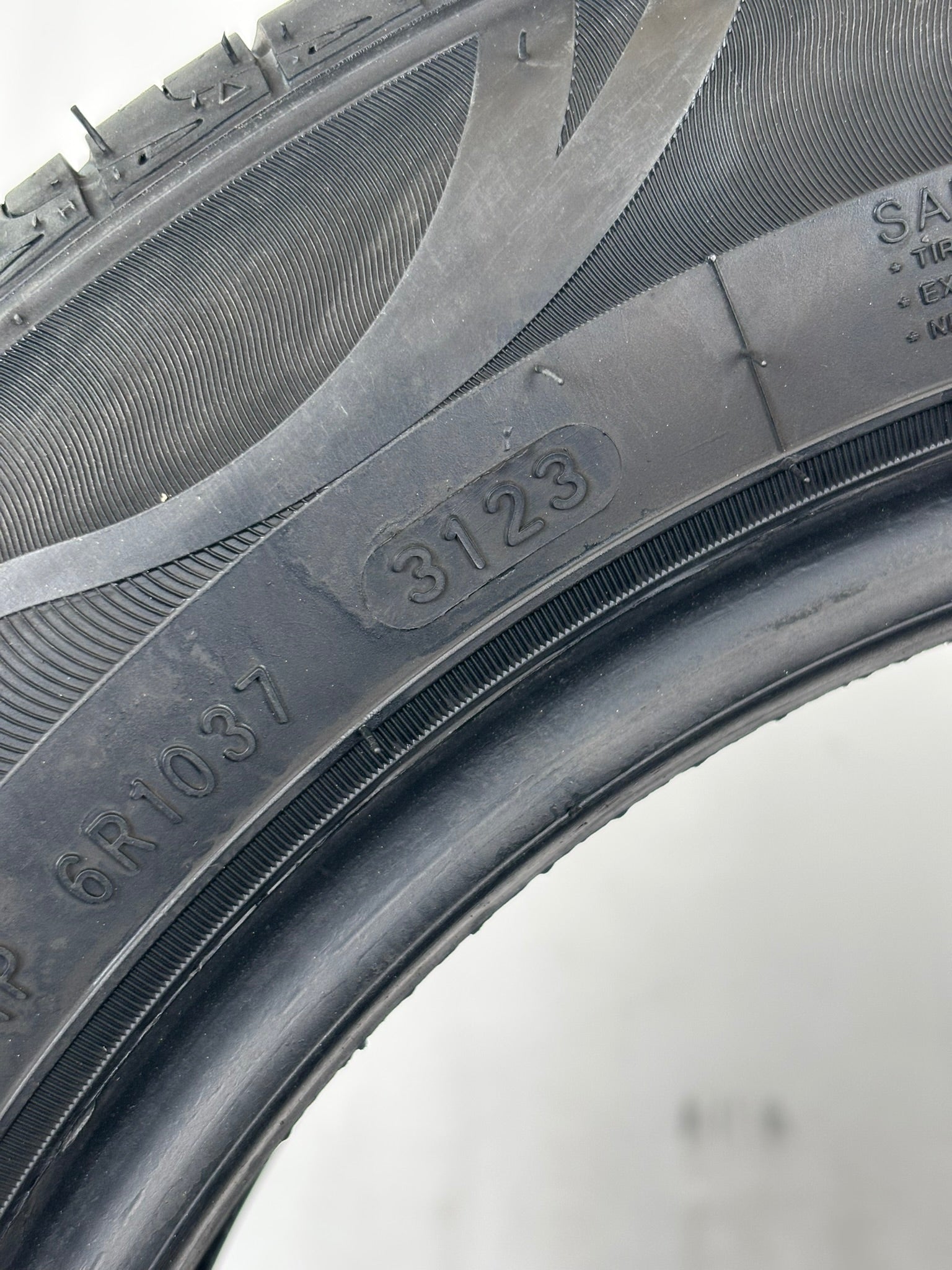 155/65 R14 75H Aplus A609 M+S