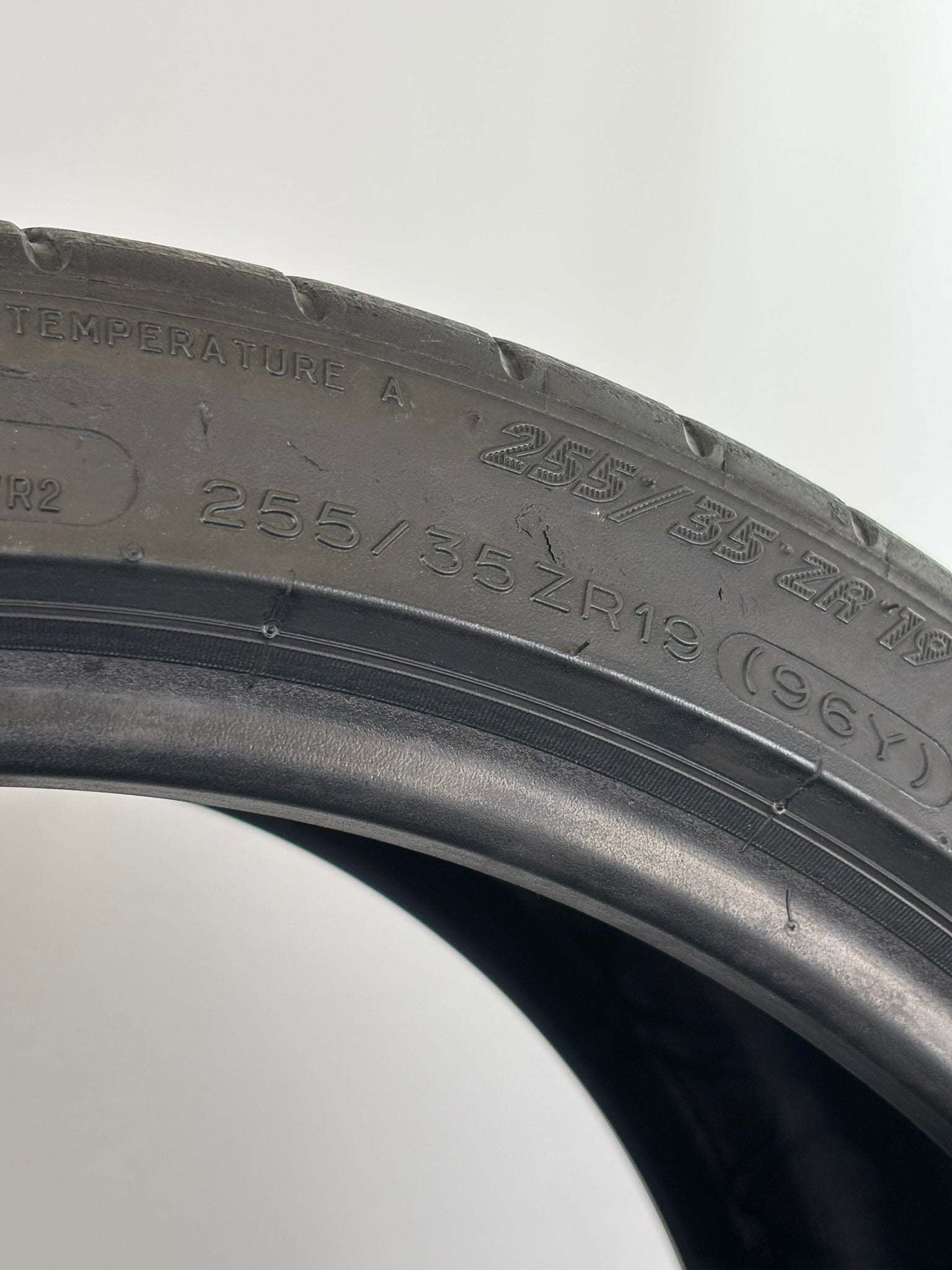 255/35 R19 96Y Michelin Pilot Super Sport