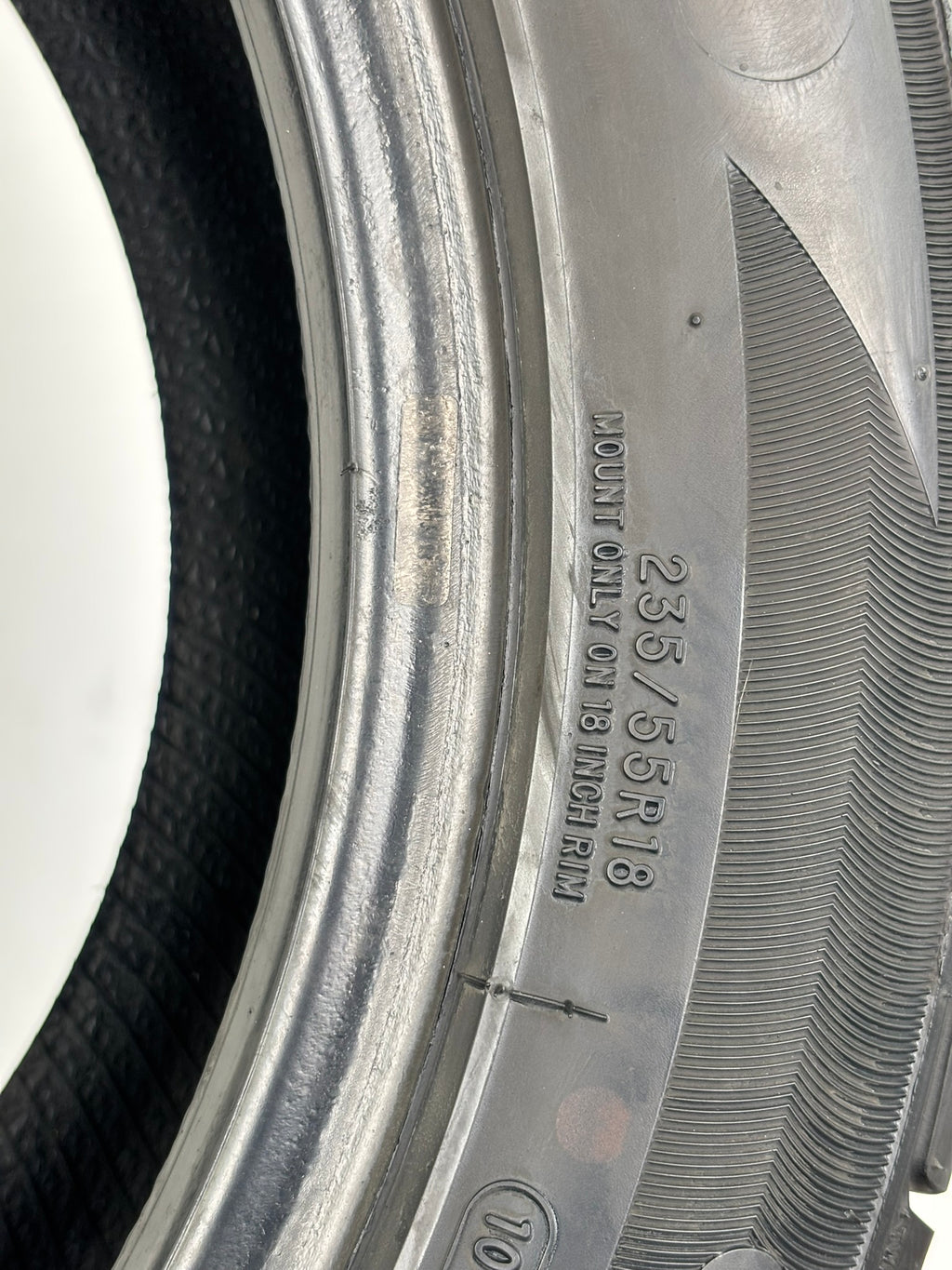 235/55 R18 104V XL Austone Sp-303