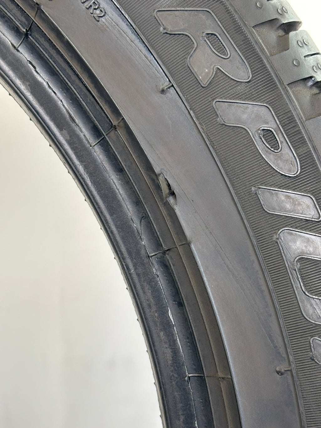 245/45 R19 102W Pirelli Scorpion Verde All Season M+S