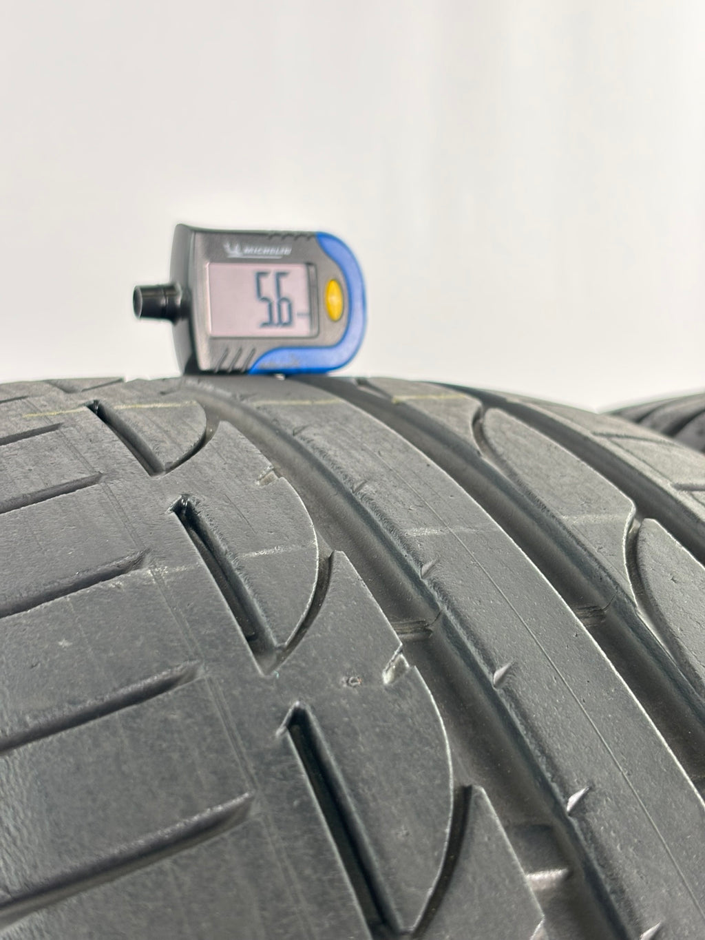 235/40 R19 96Y XL Bridgestone Potenza s001