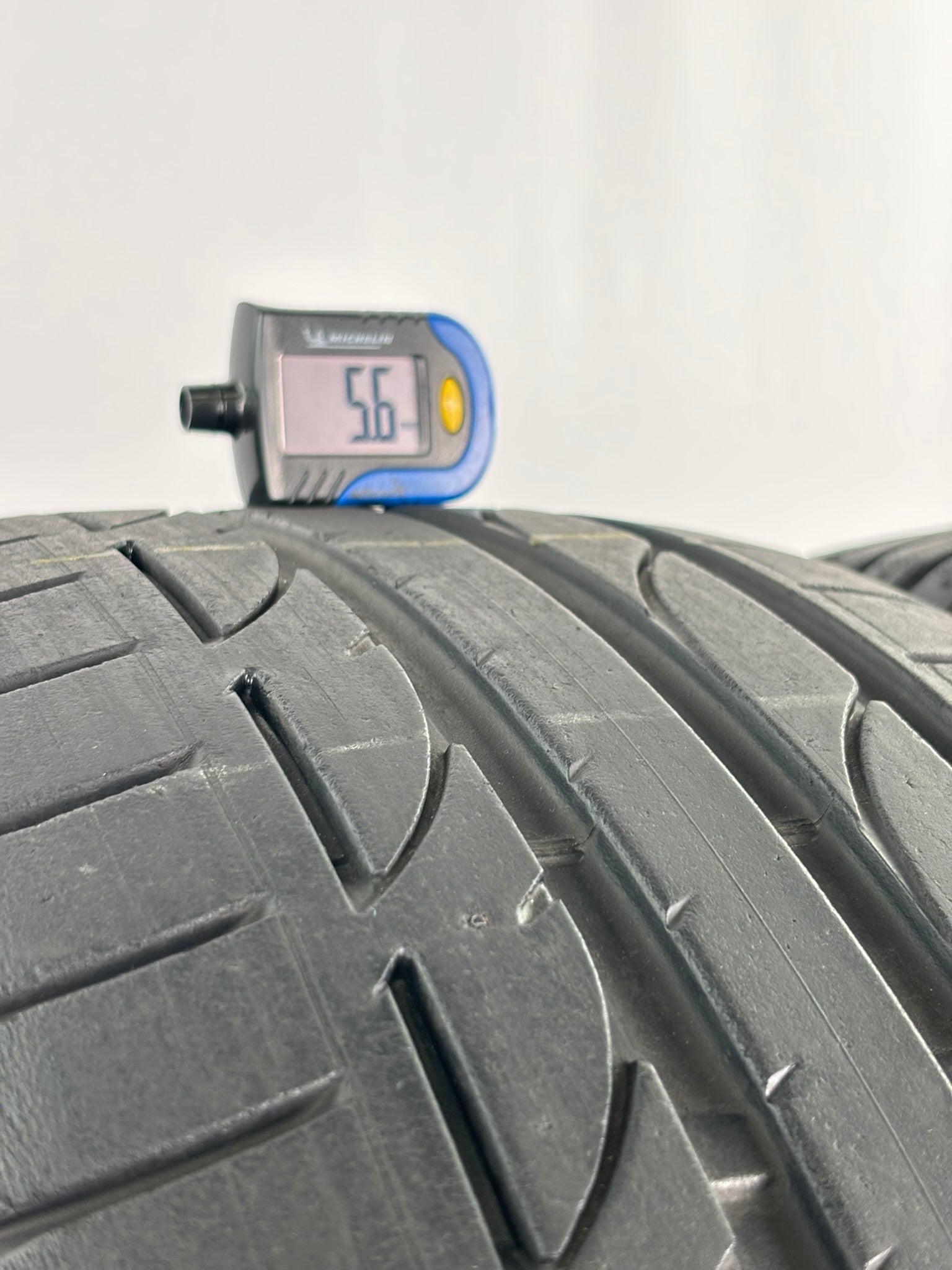 235/40 R19 96Y XL Bridgestone Potenza s001