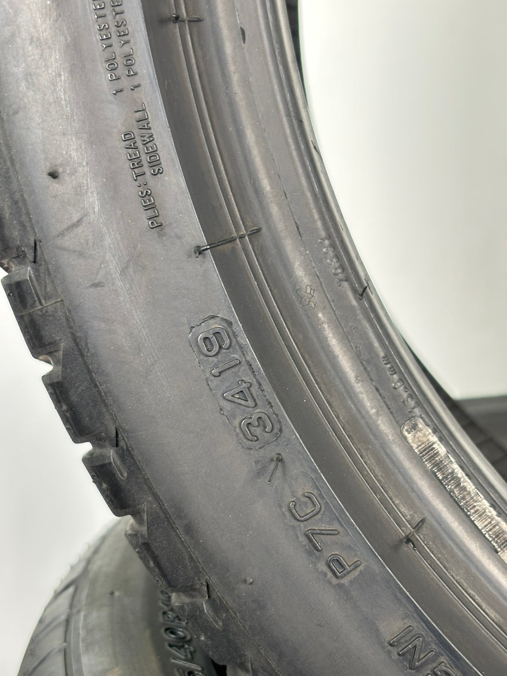 235/40 R19 96Y XL Bridgestone Potenza s001