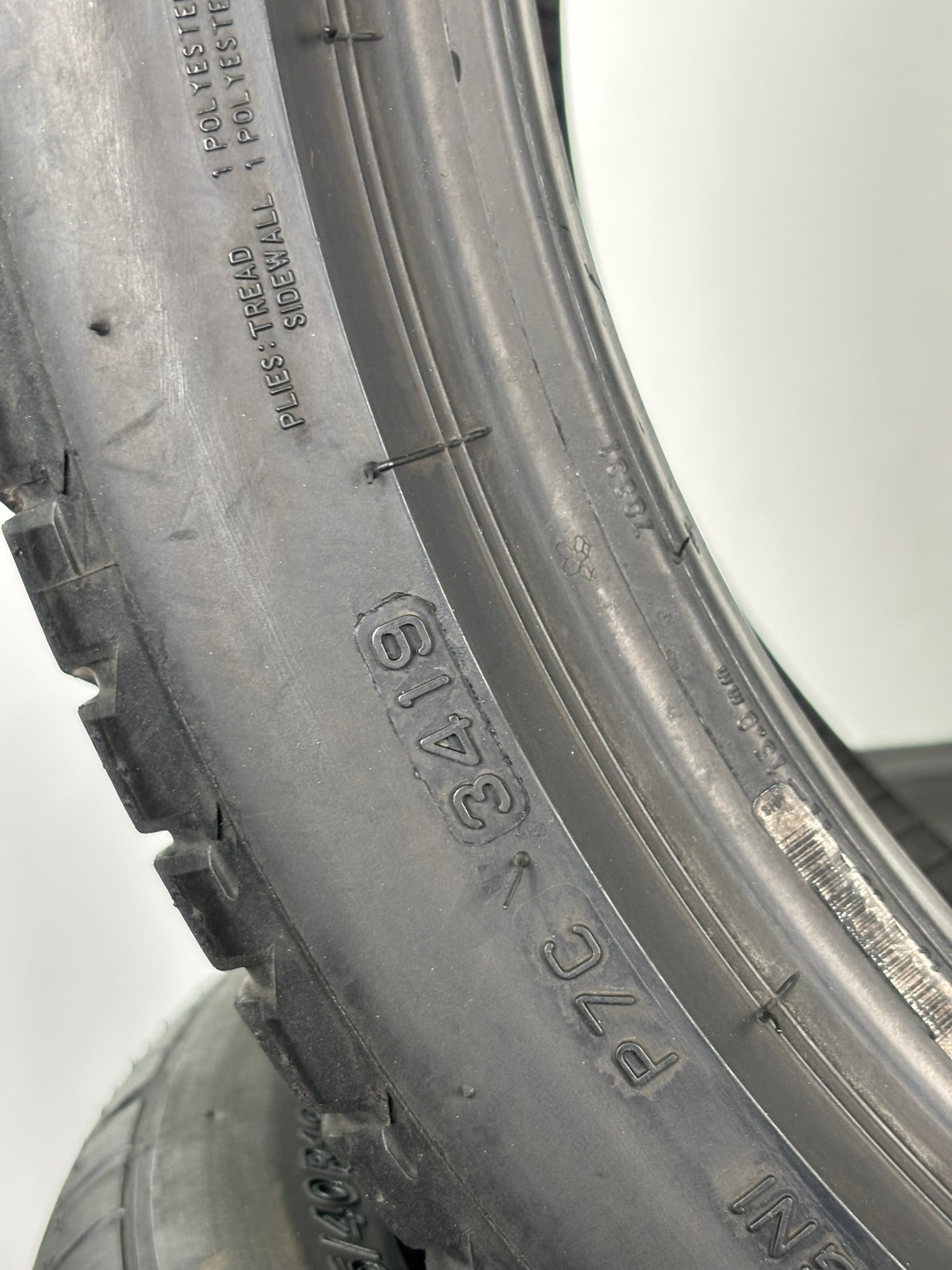 235/40 R19 96Y XL Bridgestone Potenza s001