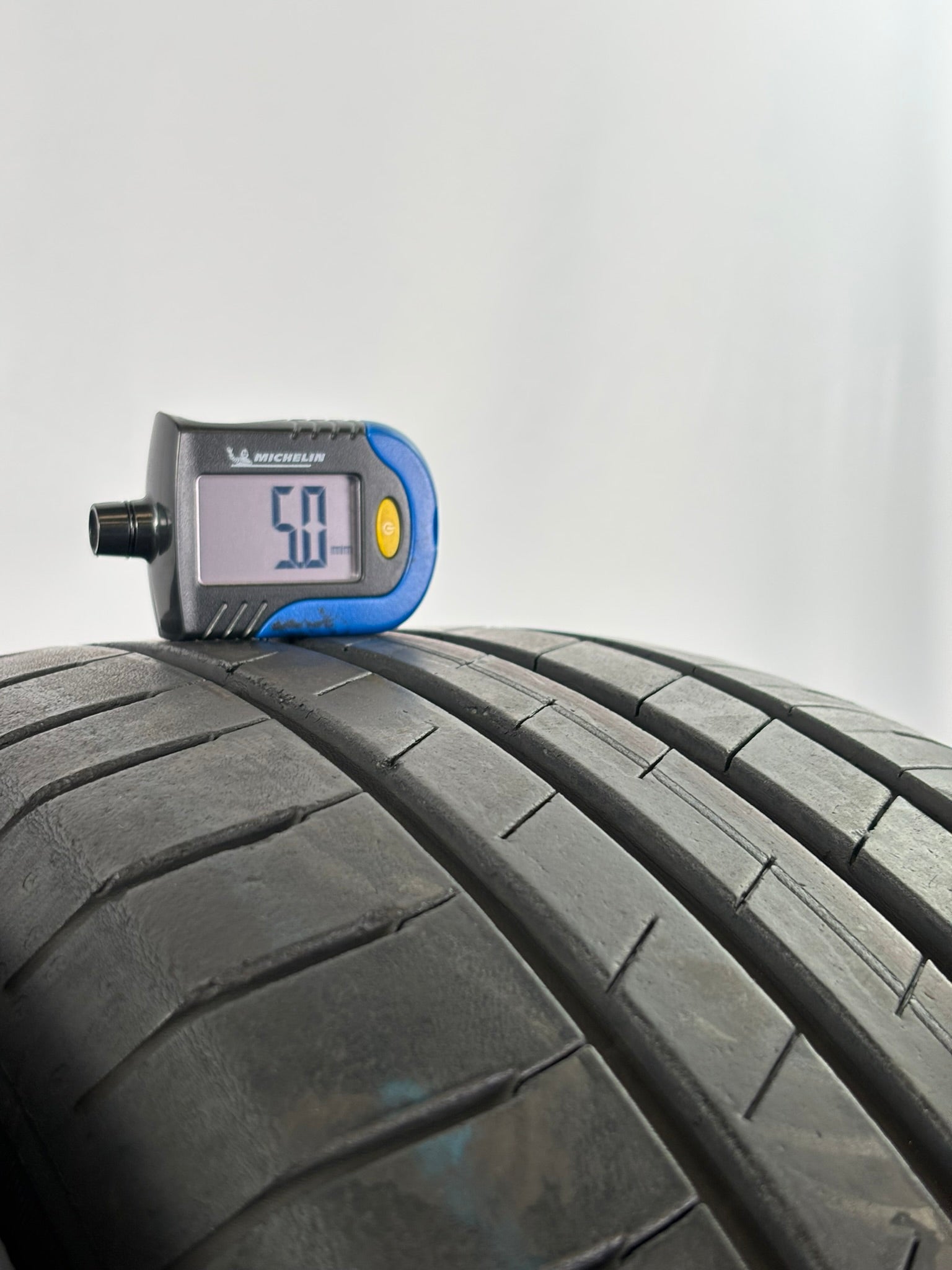 215/55 R18 95H Good Year Efficent Grip