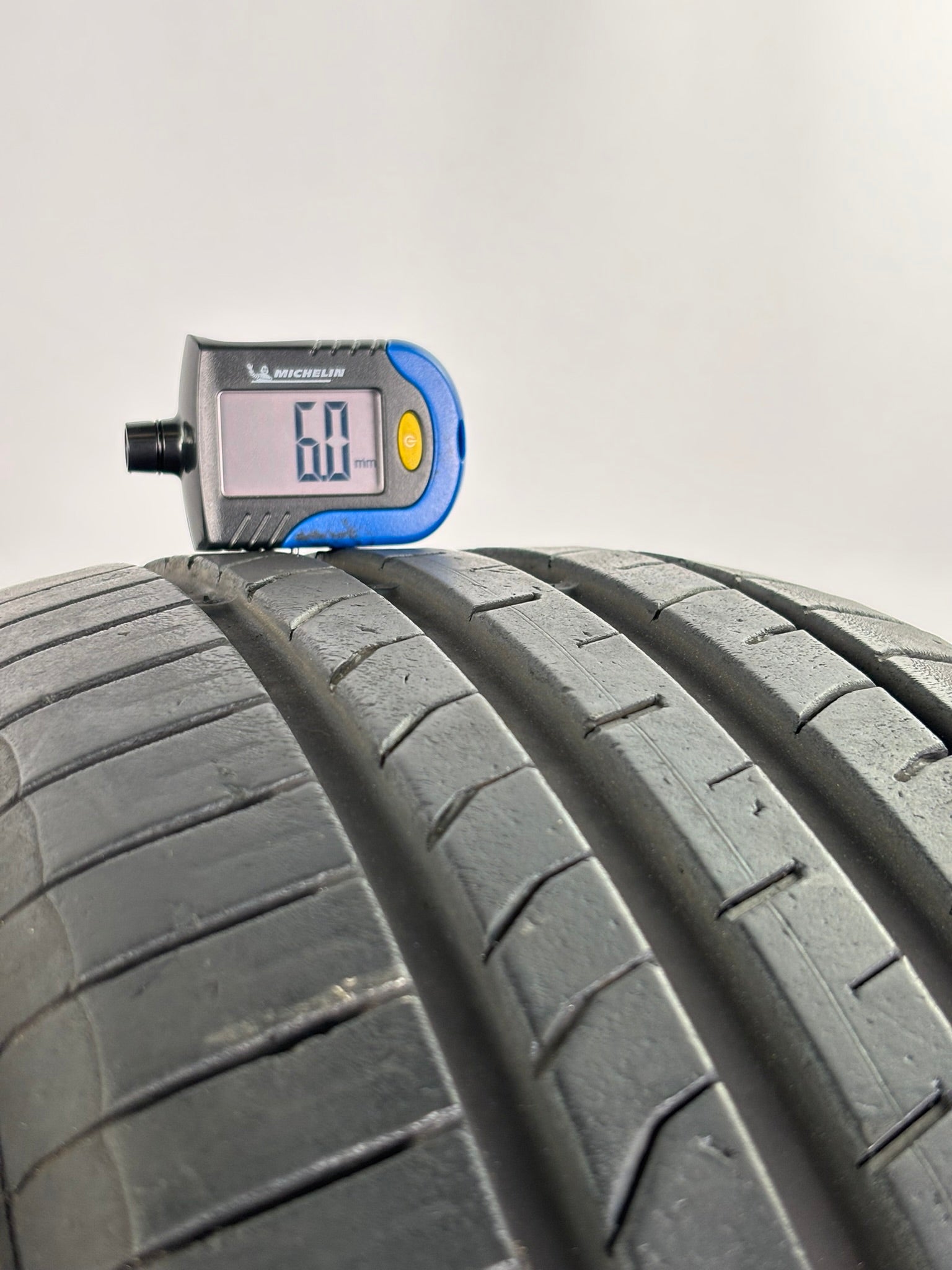 225/55 R17 97Y Nexen Nfera Primus