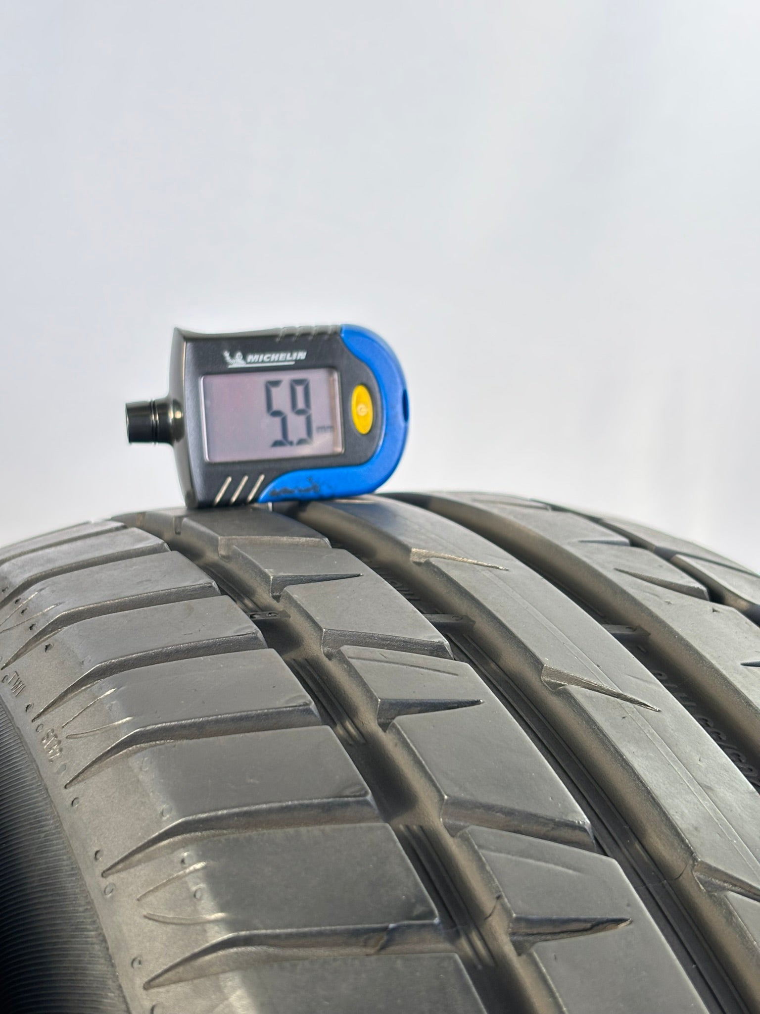 205/55 R16 91V Tarus High Performance
