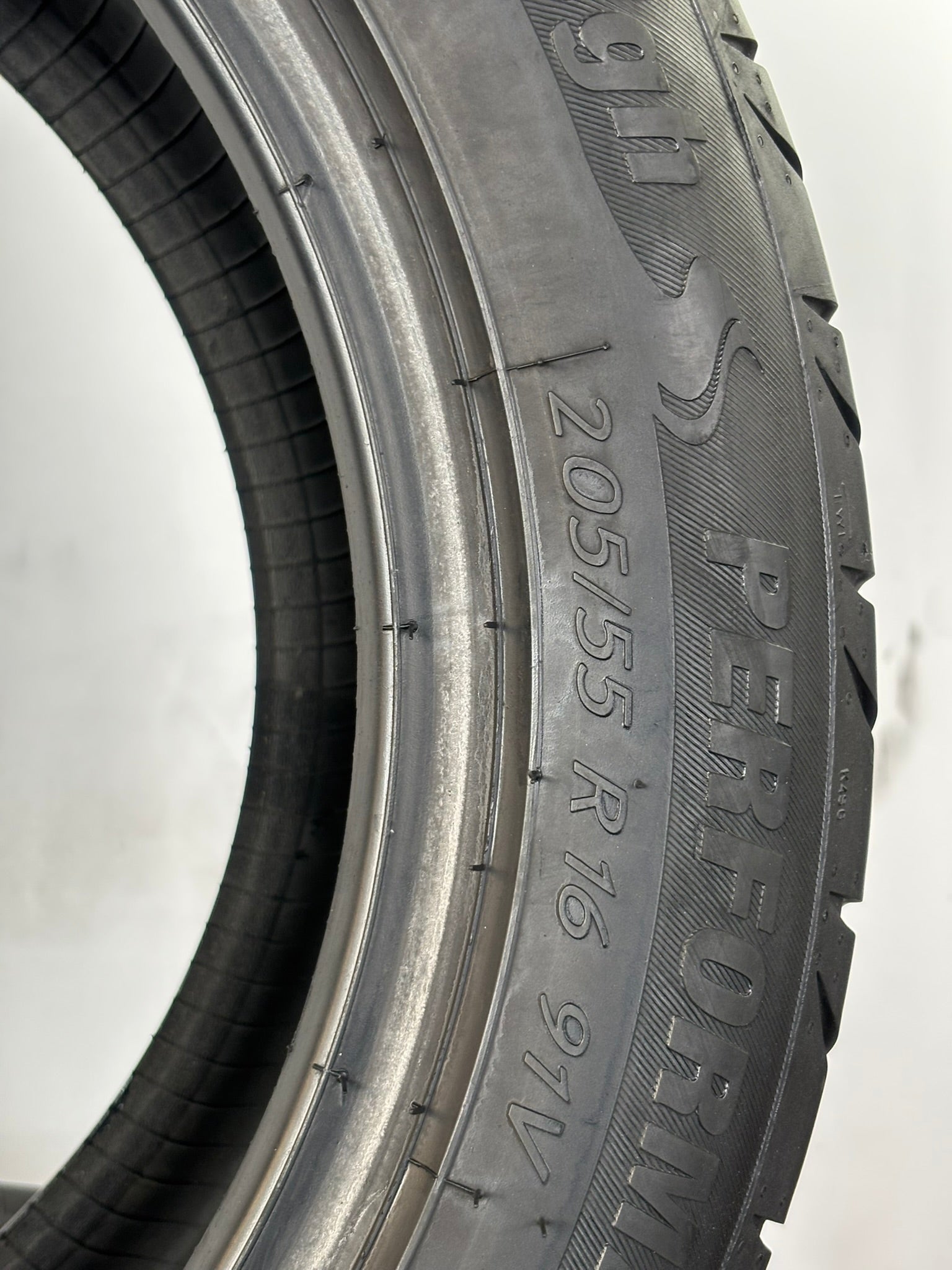 205/55 R16 91V Tarus High Performance
