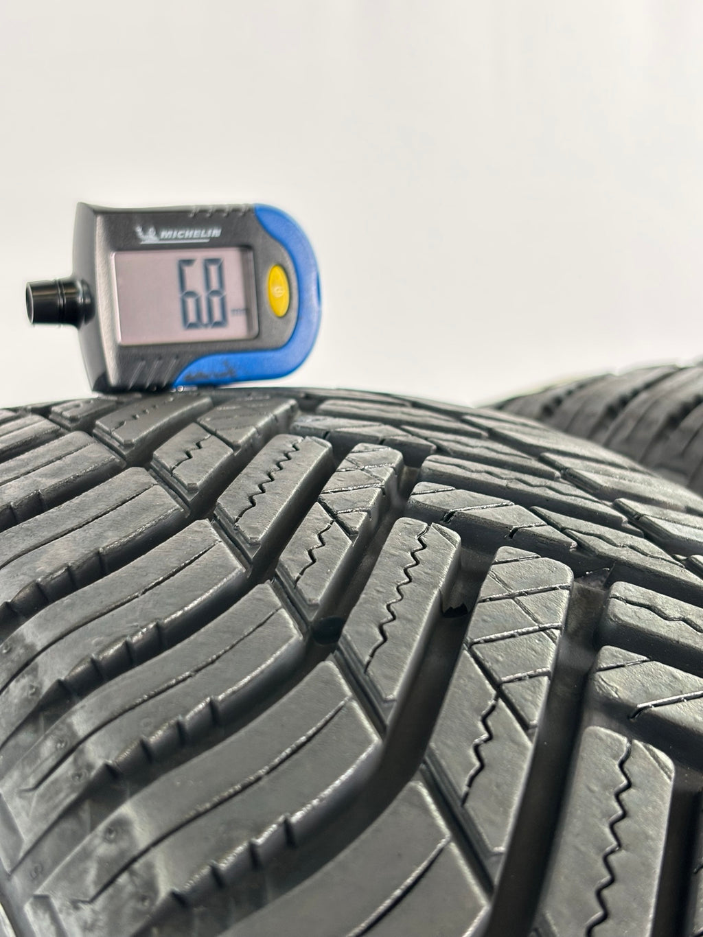 195/60 R15 88V Hankook Kinergy 4s2 M+S