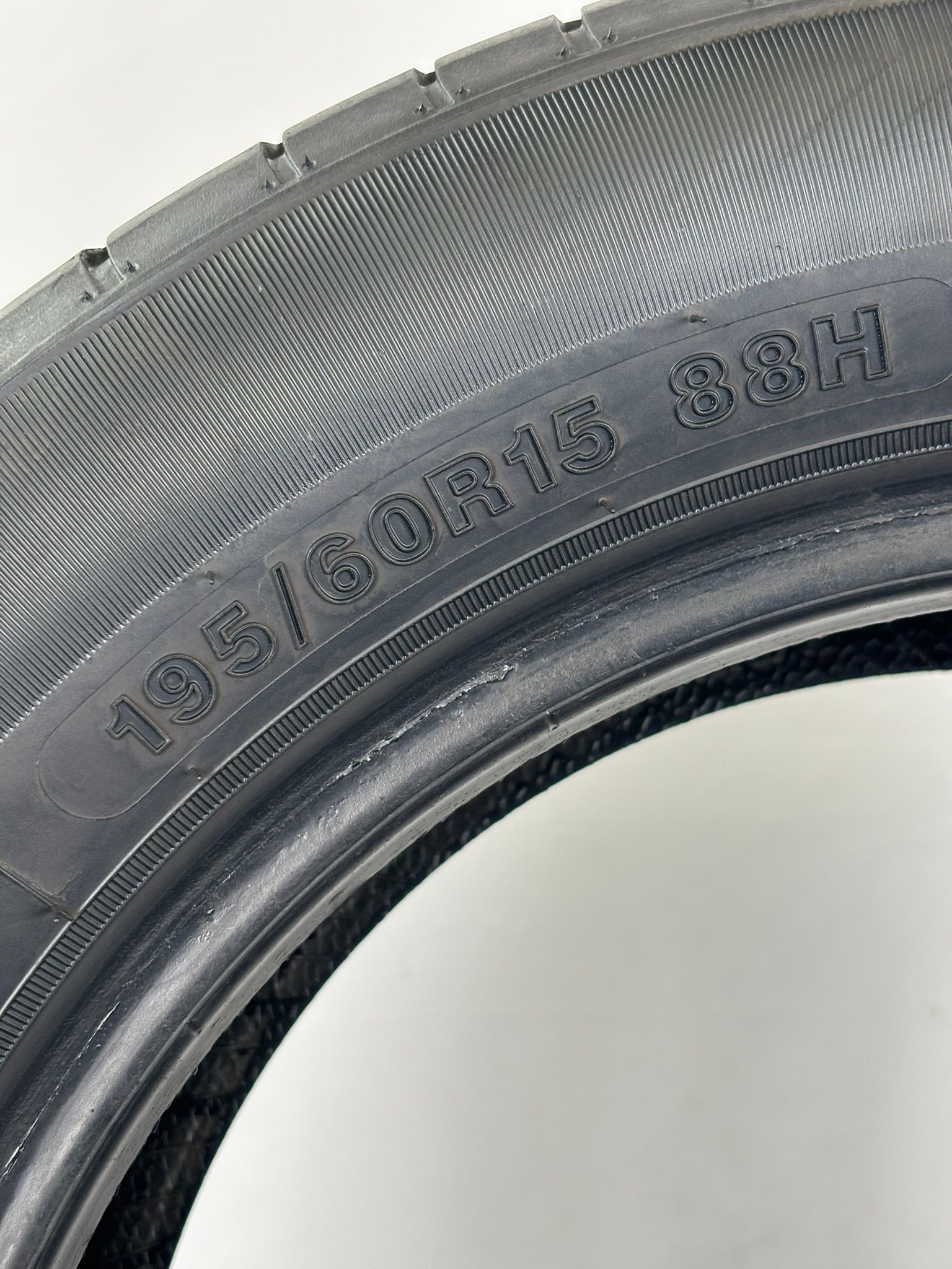 195/60 R15 88H GrenLander Colo H2