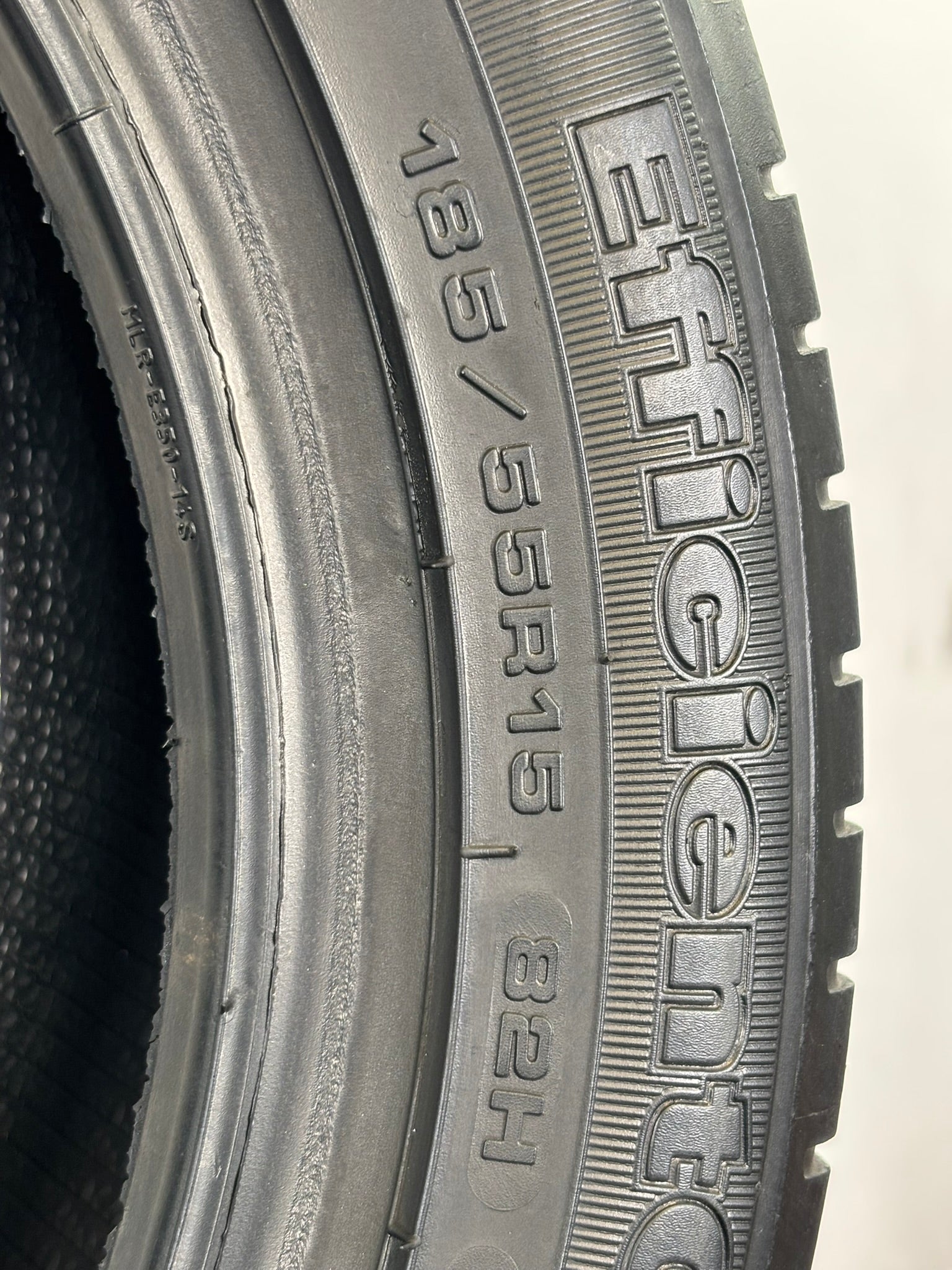 185/55 R15 82H Good Year Efficent Grip