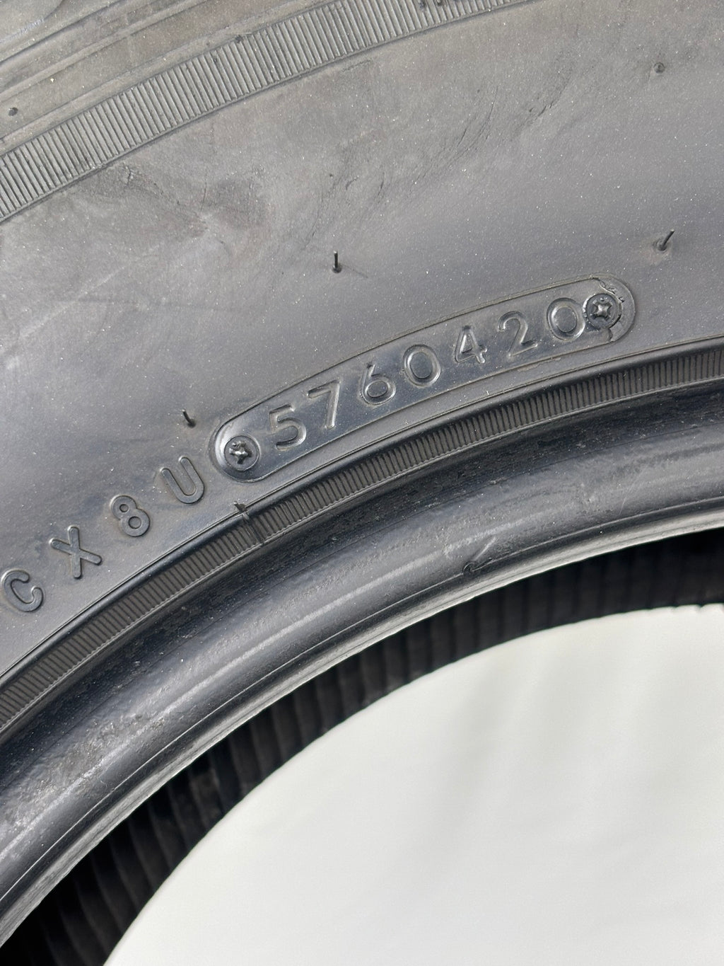 255/60 R17 110V Nitto Nt-421