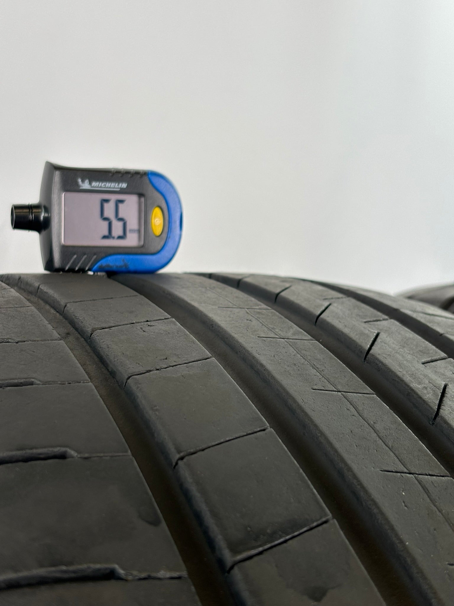 285/40 R21 109Y Bridgestone Alenza 001