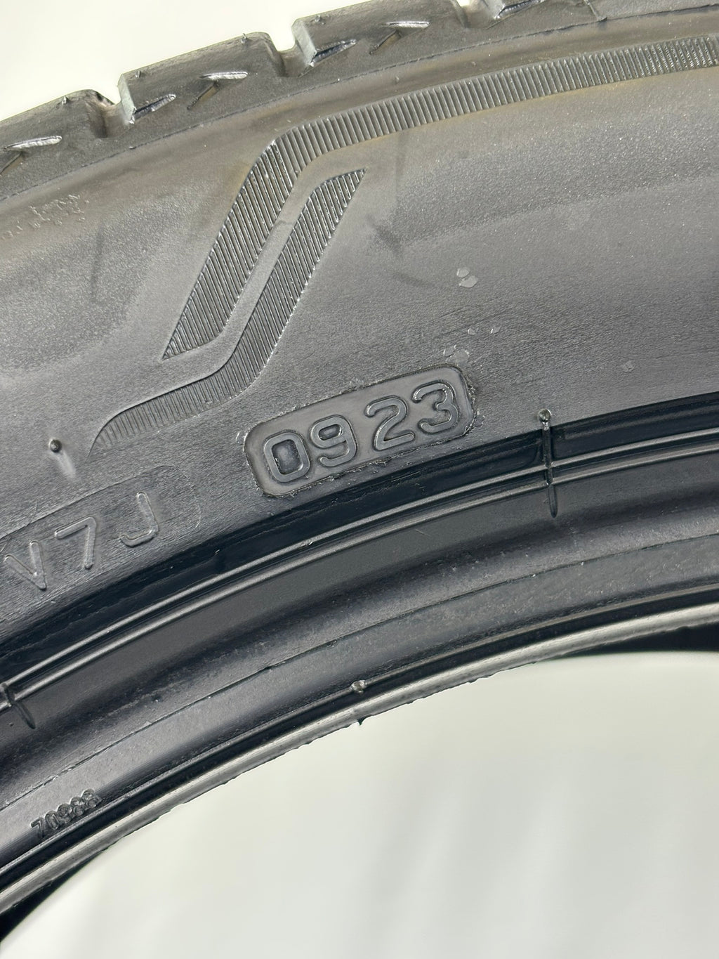 285/40 R21 109Y Bridgestone Alenza 001