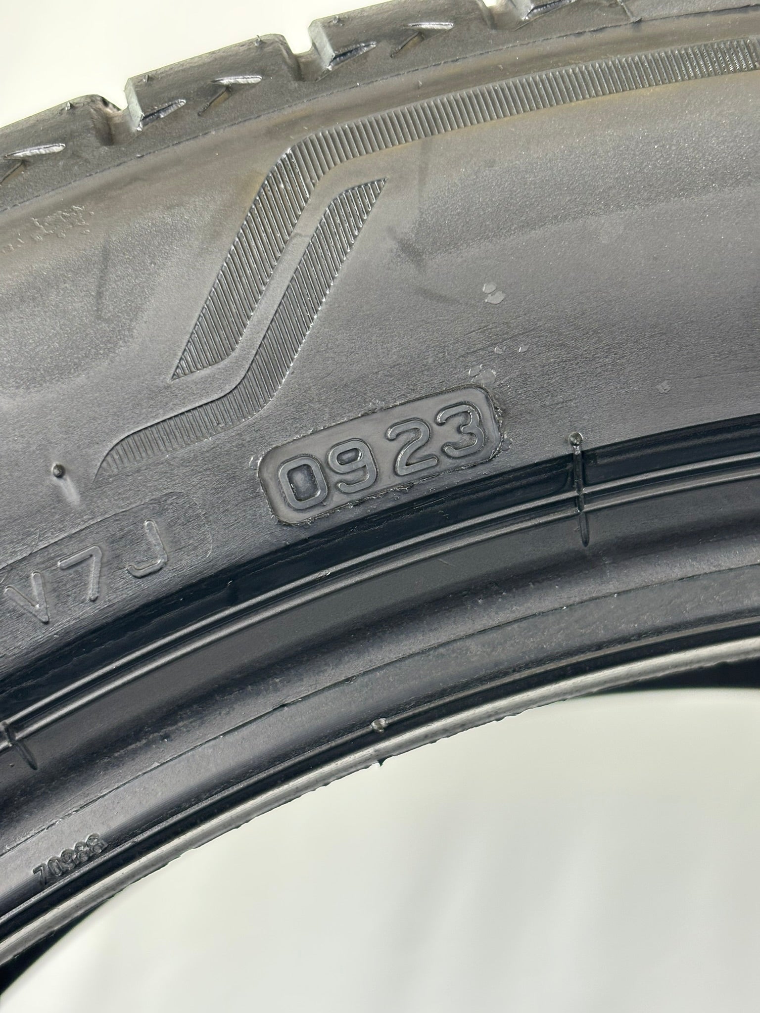 285/40 R21 109Y Bridgestone Alenza 001