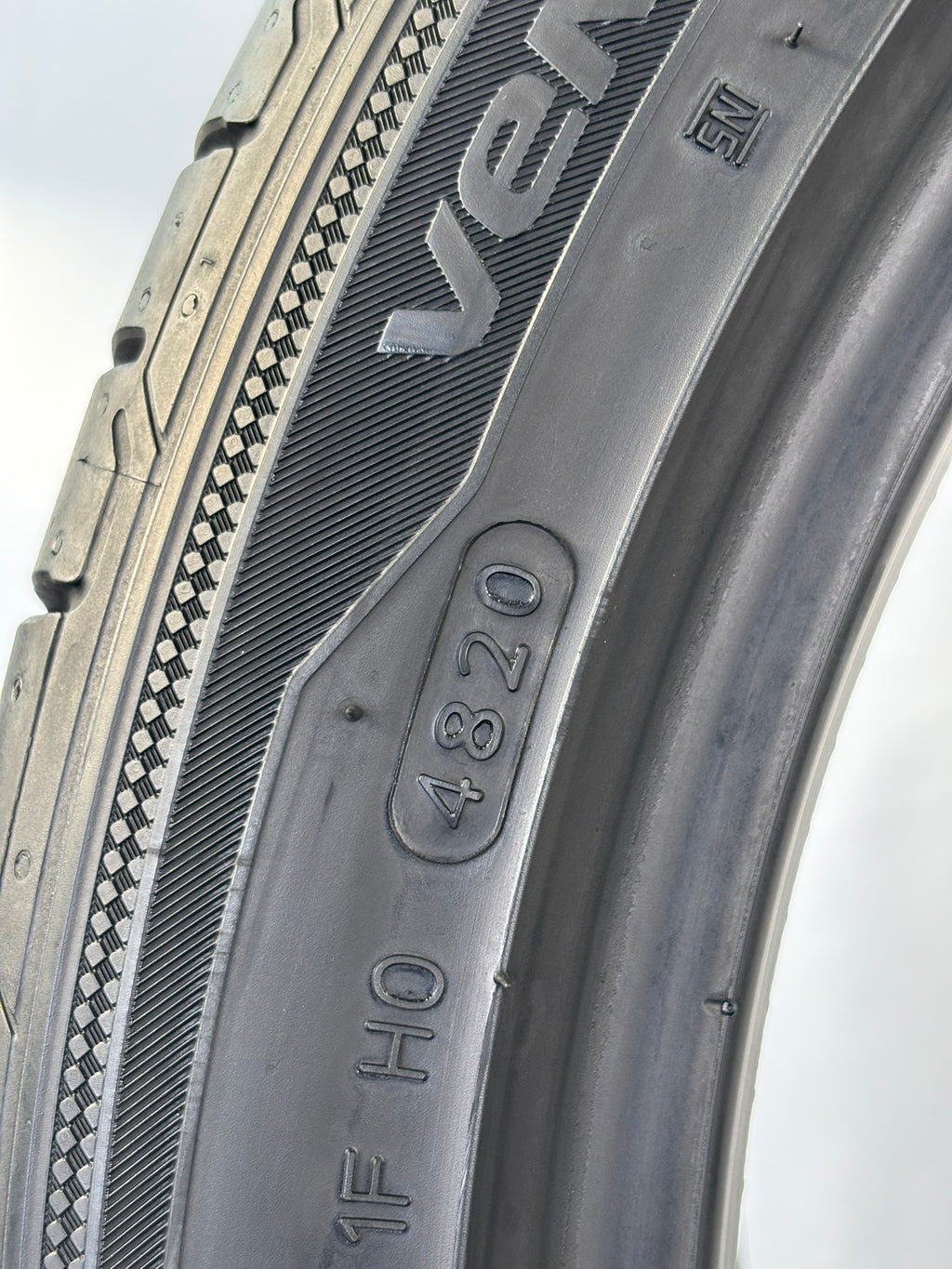 215/45 R18 89V Hankook Ventus Prime3