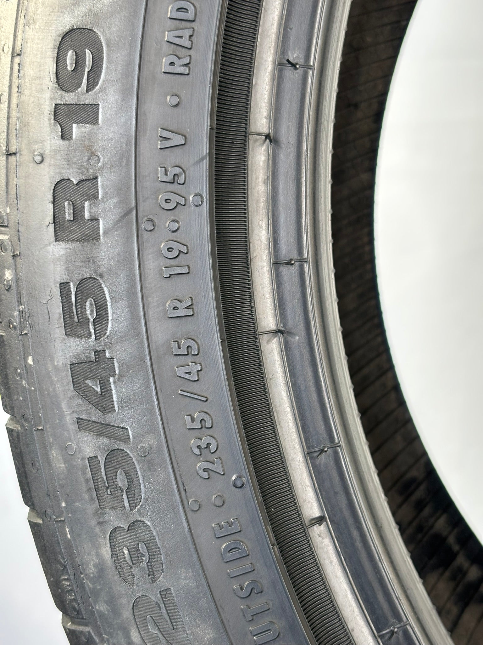 235/45 R19 95V Continental ContiSportContact