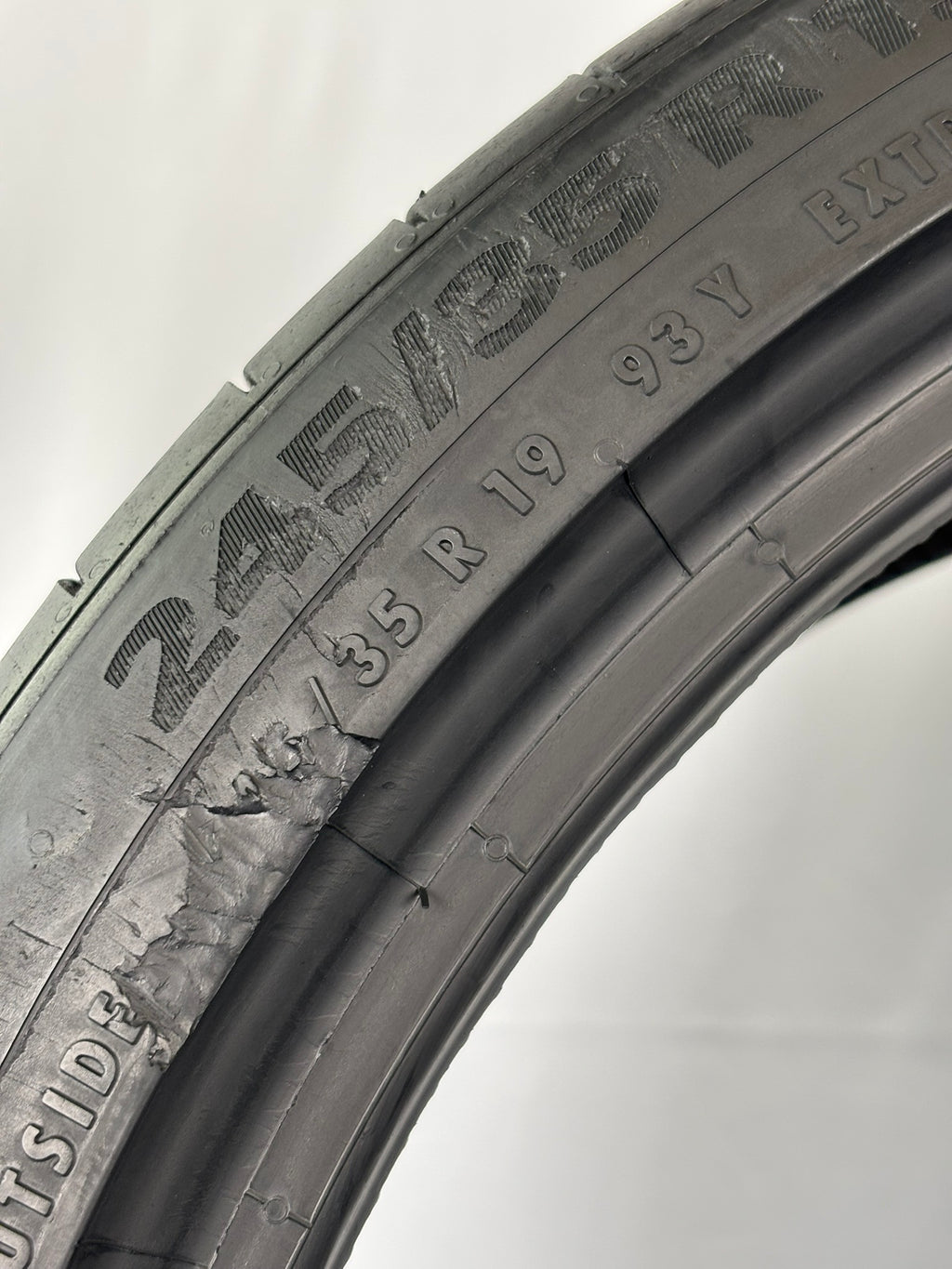 245/35 R19 93Y XL Continental Sport Contact6
