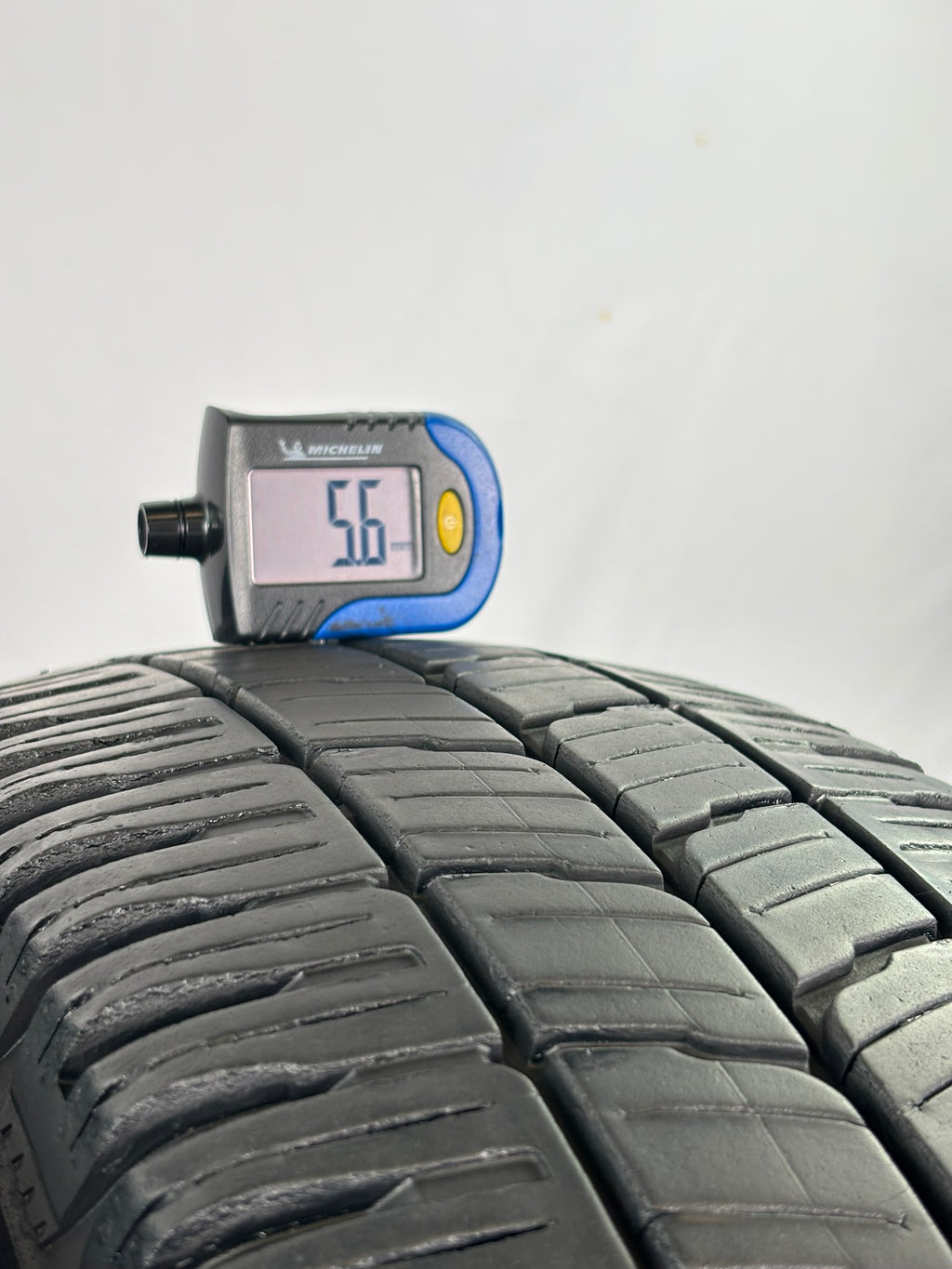 215/70 R15C 107S Kleber Transpro 4S