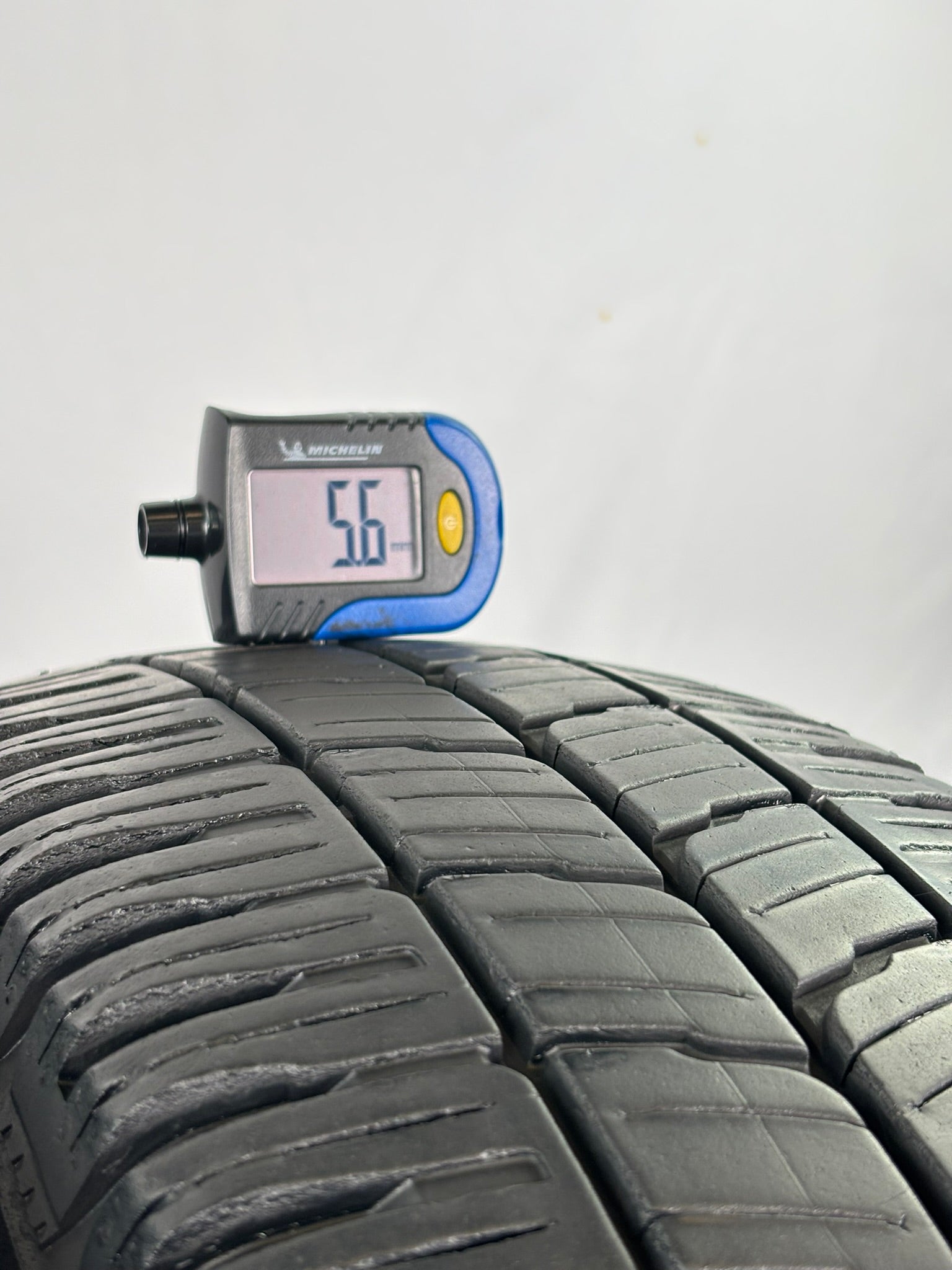 215/70 R15C 107S Kleber Transpro 4S